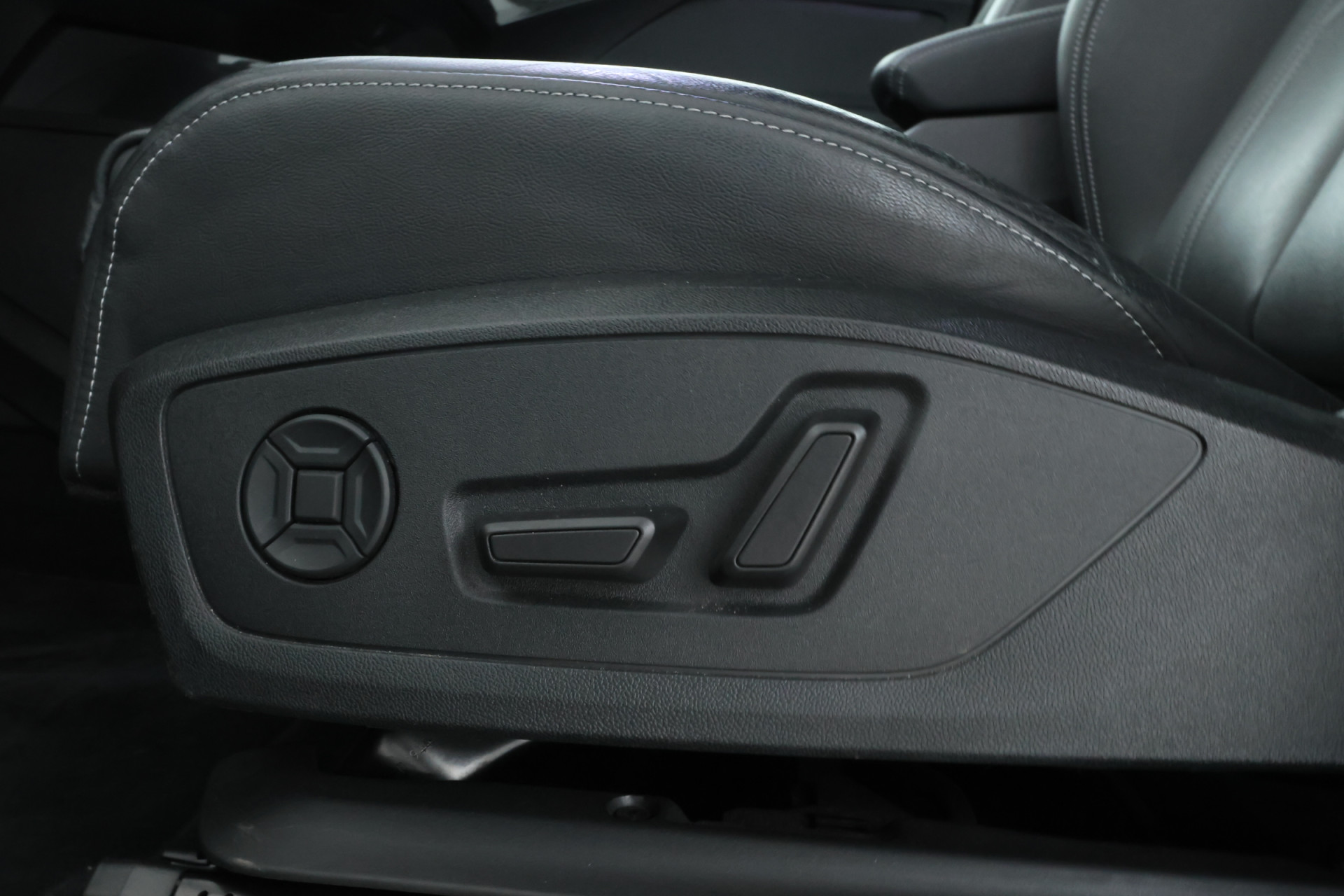 Foto van Audi Q4 Sportback 40 E-tron