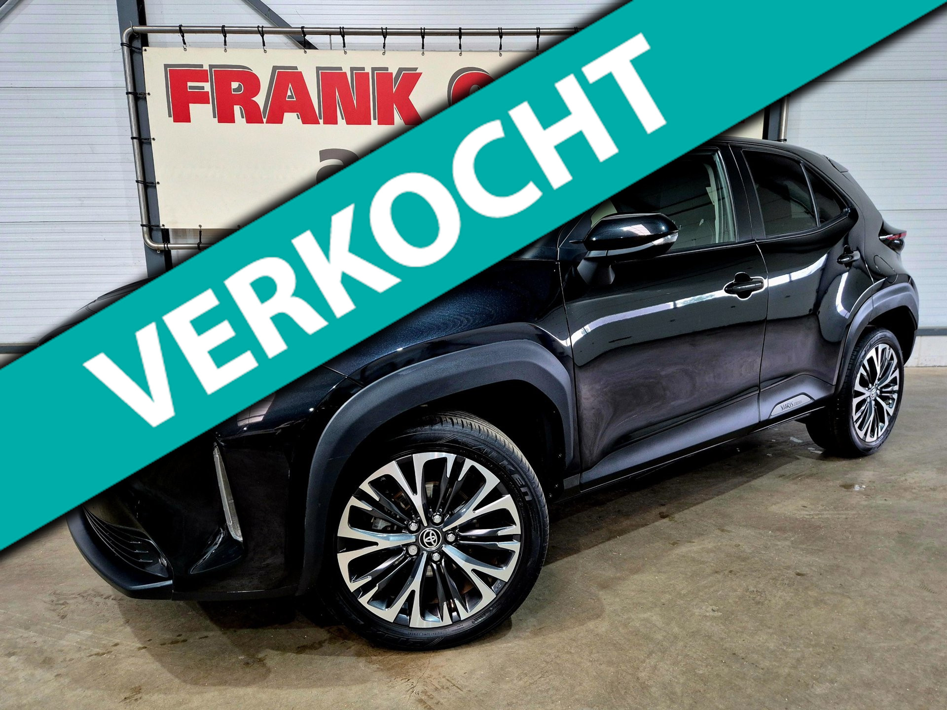 Toyota Toyota Yaris Cross 1.5 Hybrid Executive + LED|Dodehoek|Keyless|Adaptive cruise|Stoelverw.|Navi|Apple|Android|18"LMV 2023 - voorkant