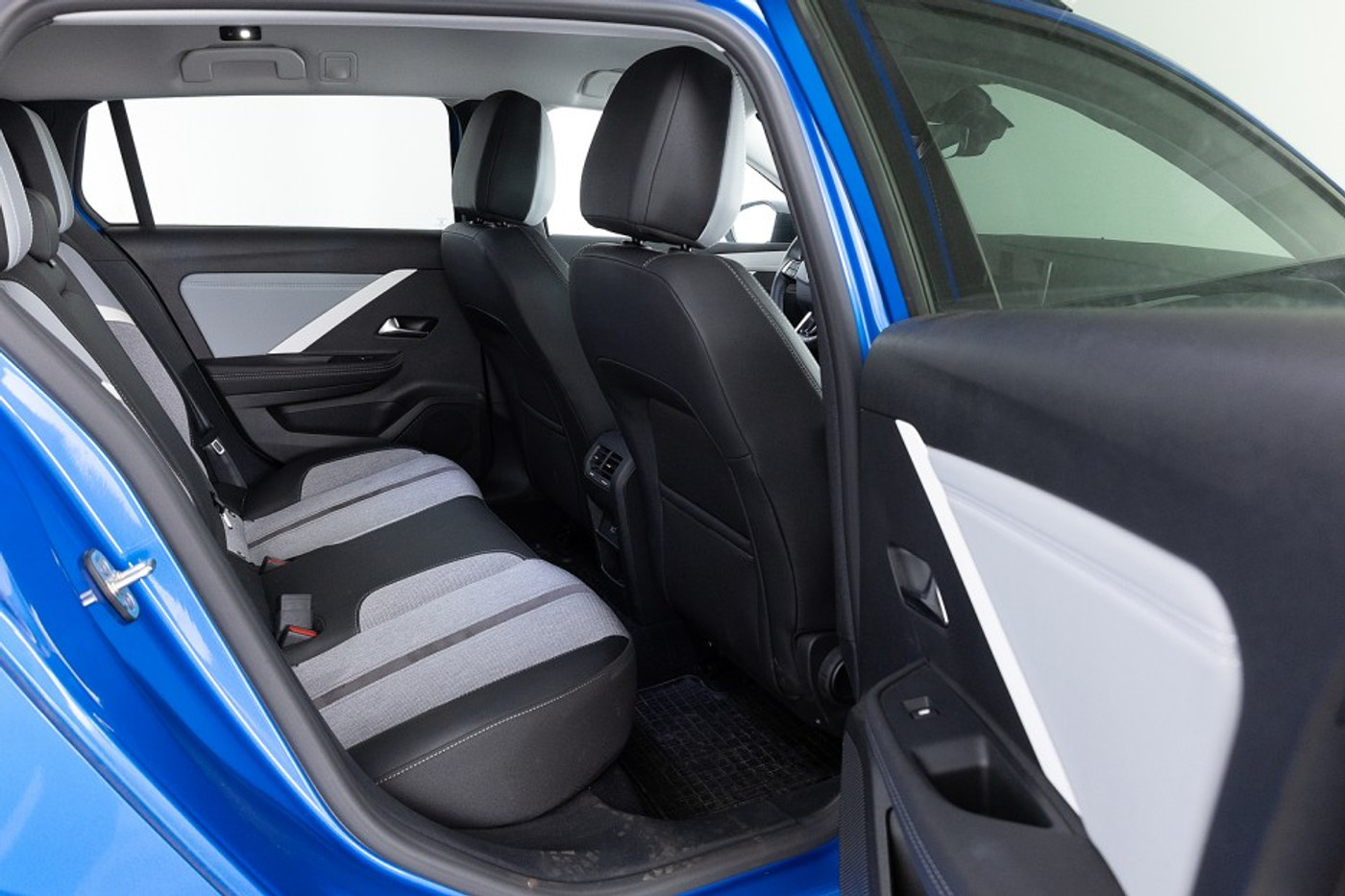 Foto van Opel Astra Sports Tourer