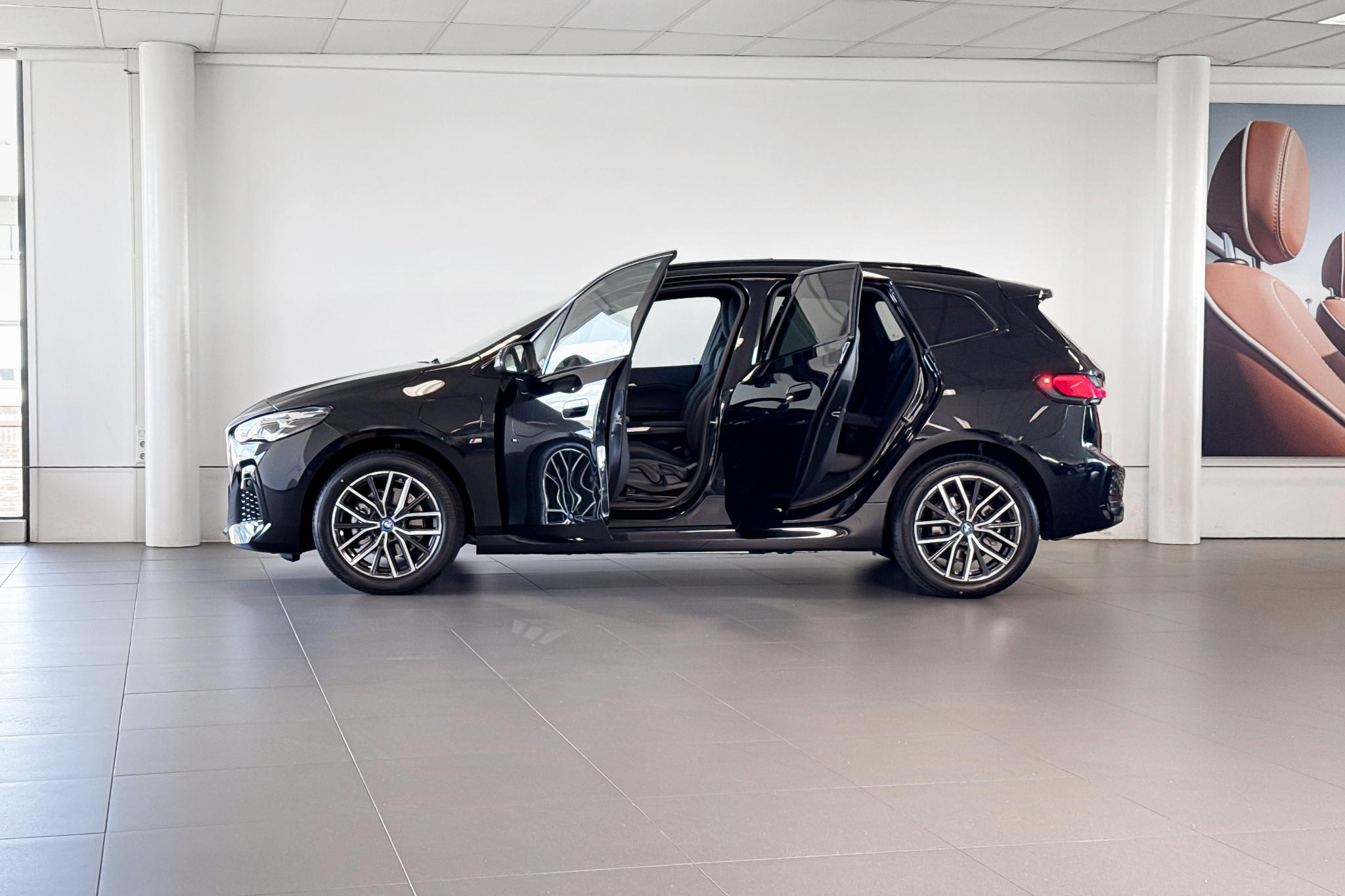 Foto van BMW 225e xDrive Active Tourer
