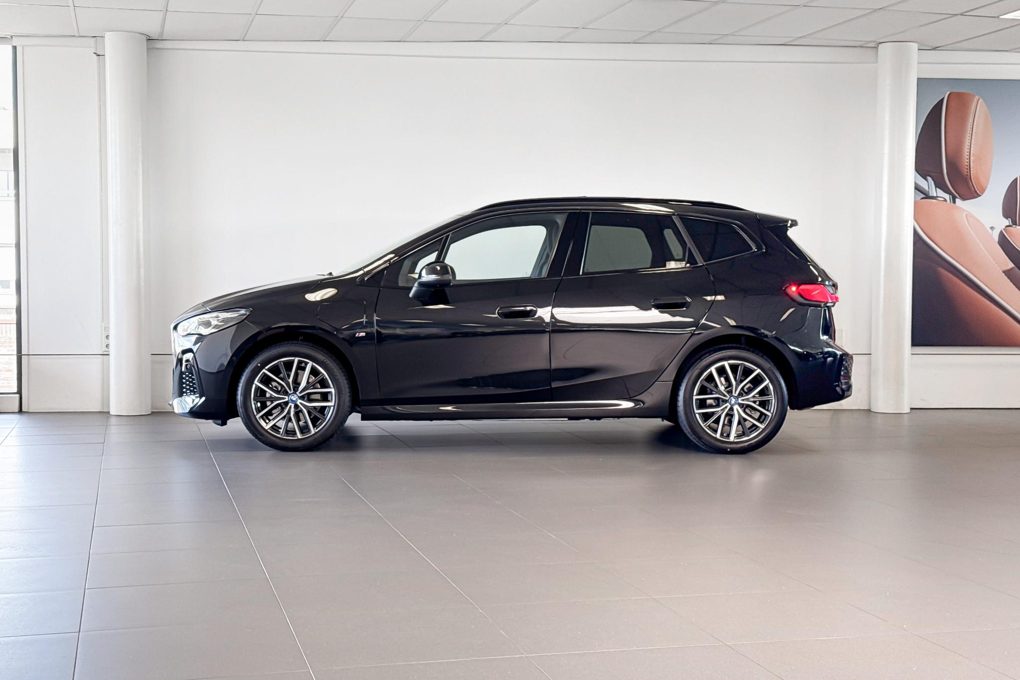 Foto van BMW 225e xDrive Active Tourer