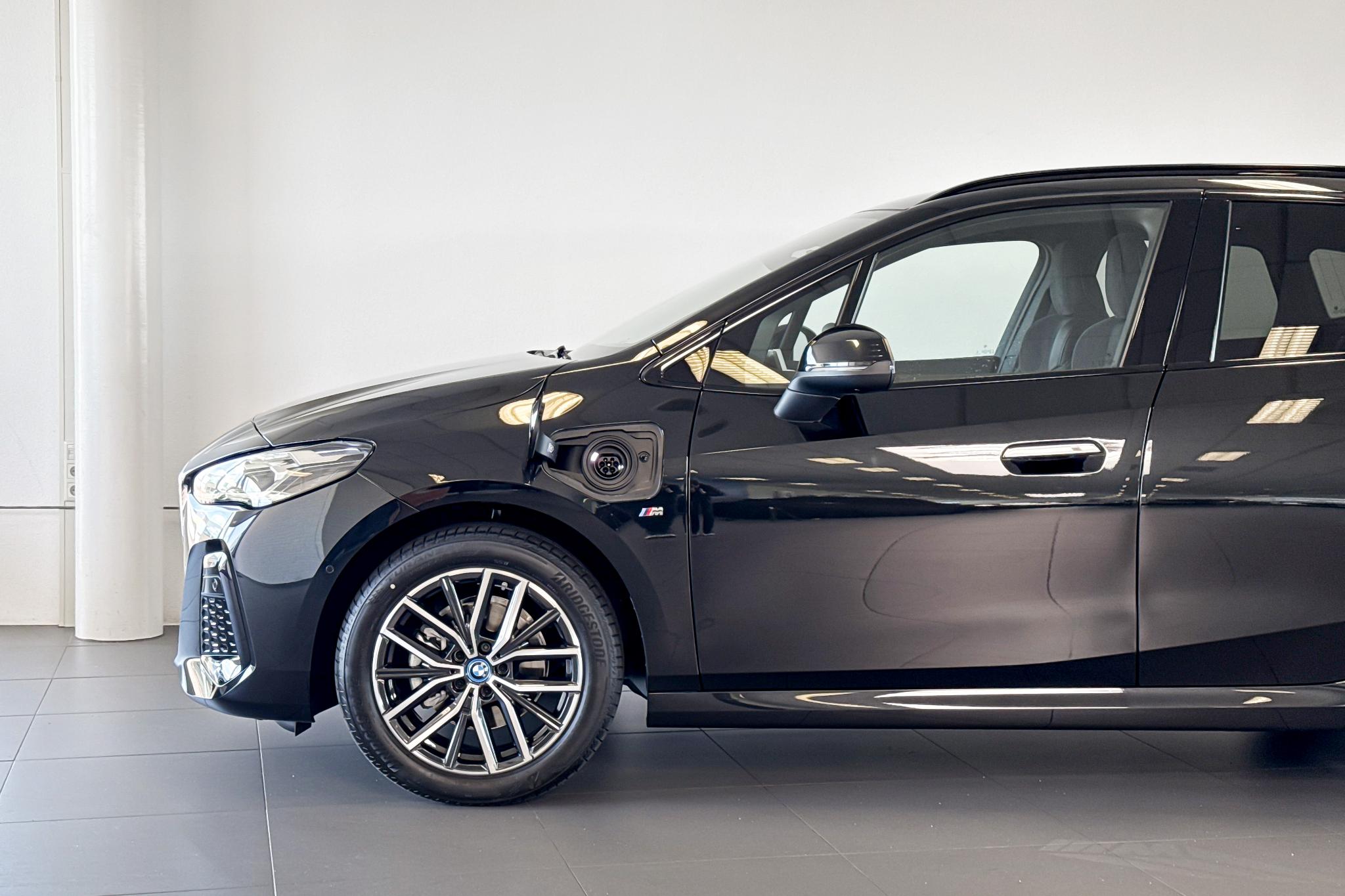 Foto van BMW 225e xDrive Active Tourer