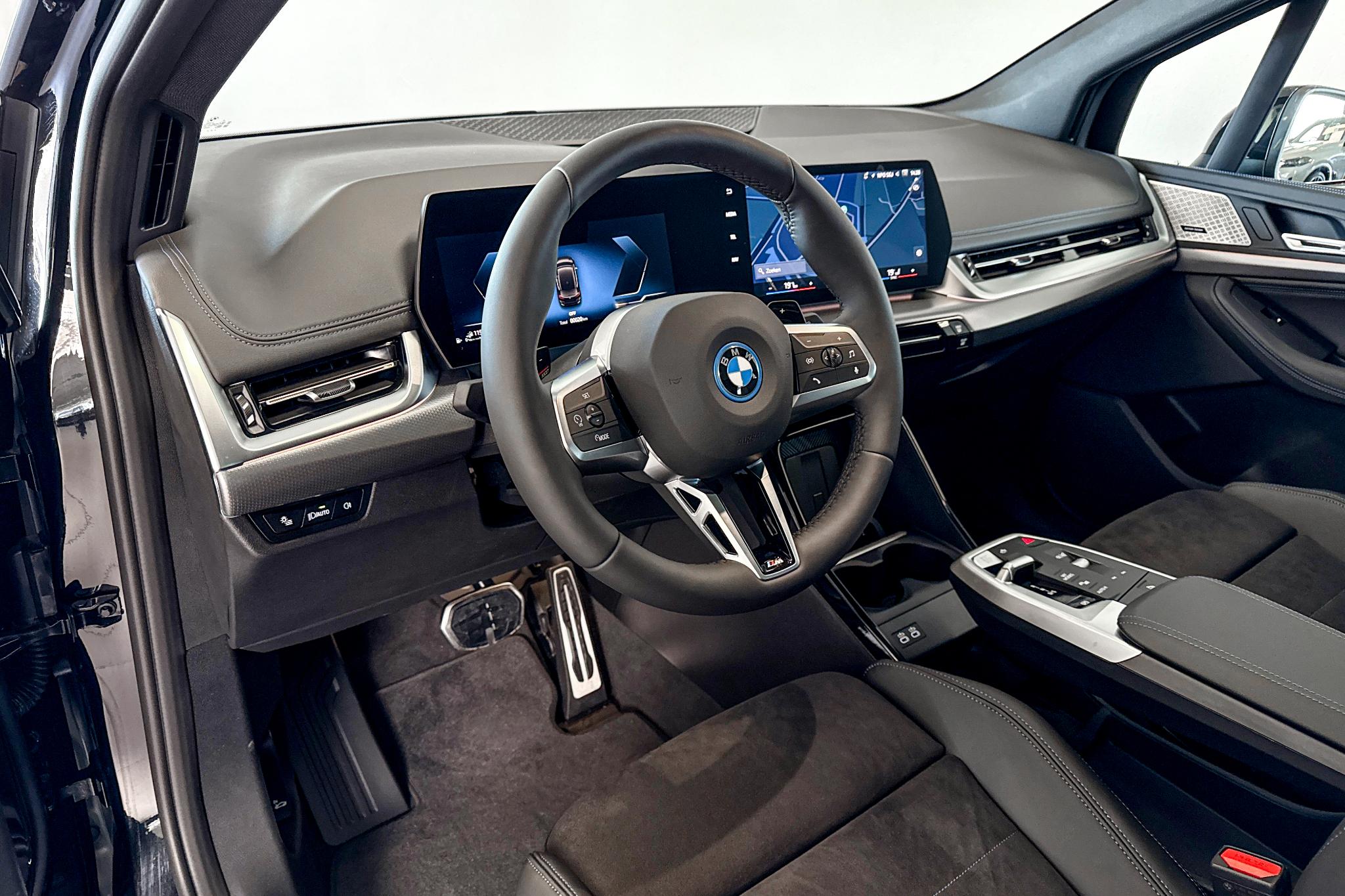 Foto van BMW 225e xDrive Active Tourer