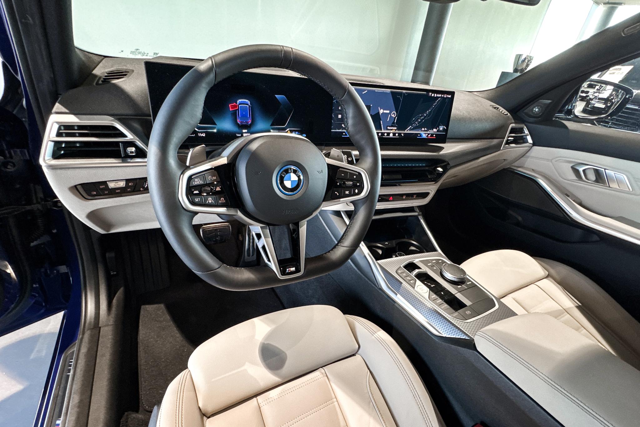 Foto van BMW 330e