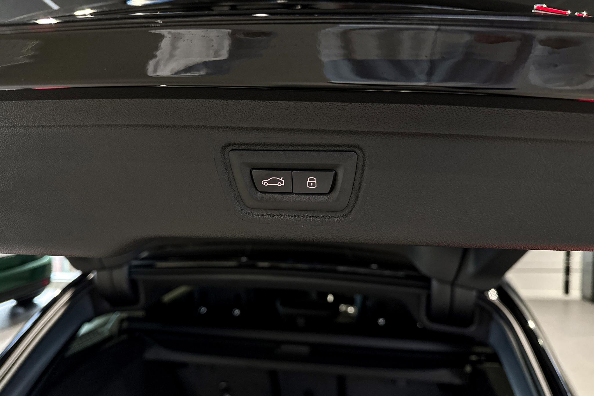 Foto van BMW 330e