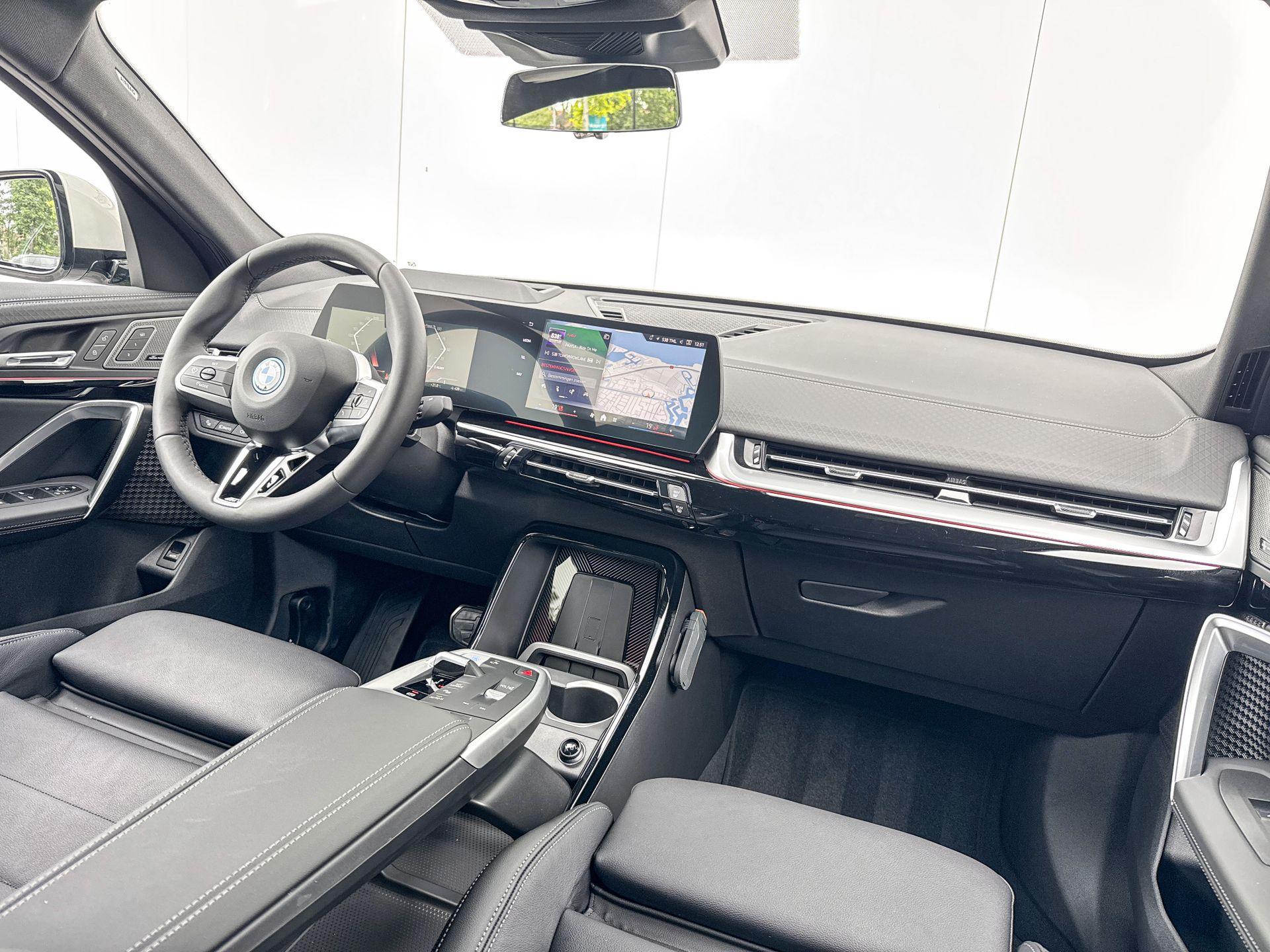 Foto van BMW Ix2 Edrive20