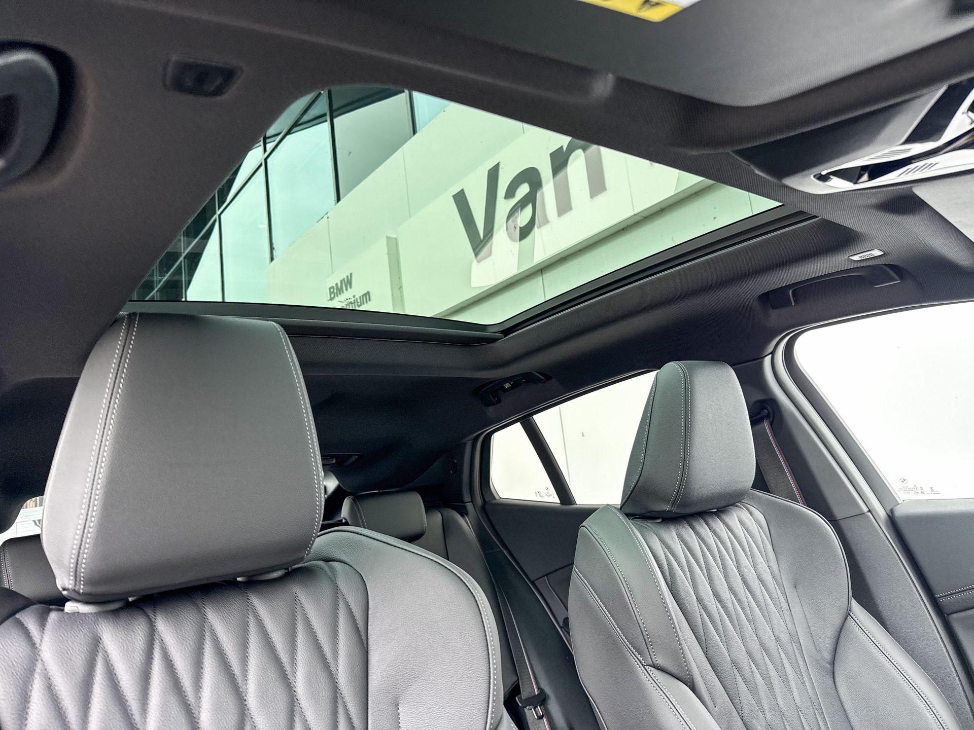 Foto van BMW Ix2 Edrive20