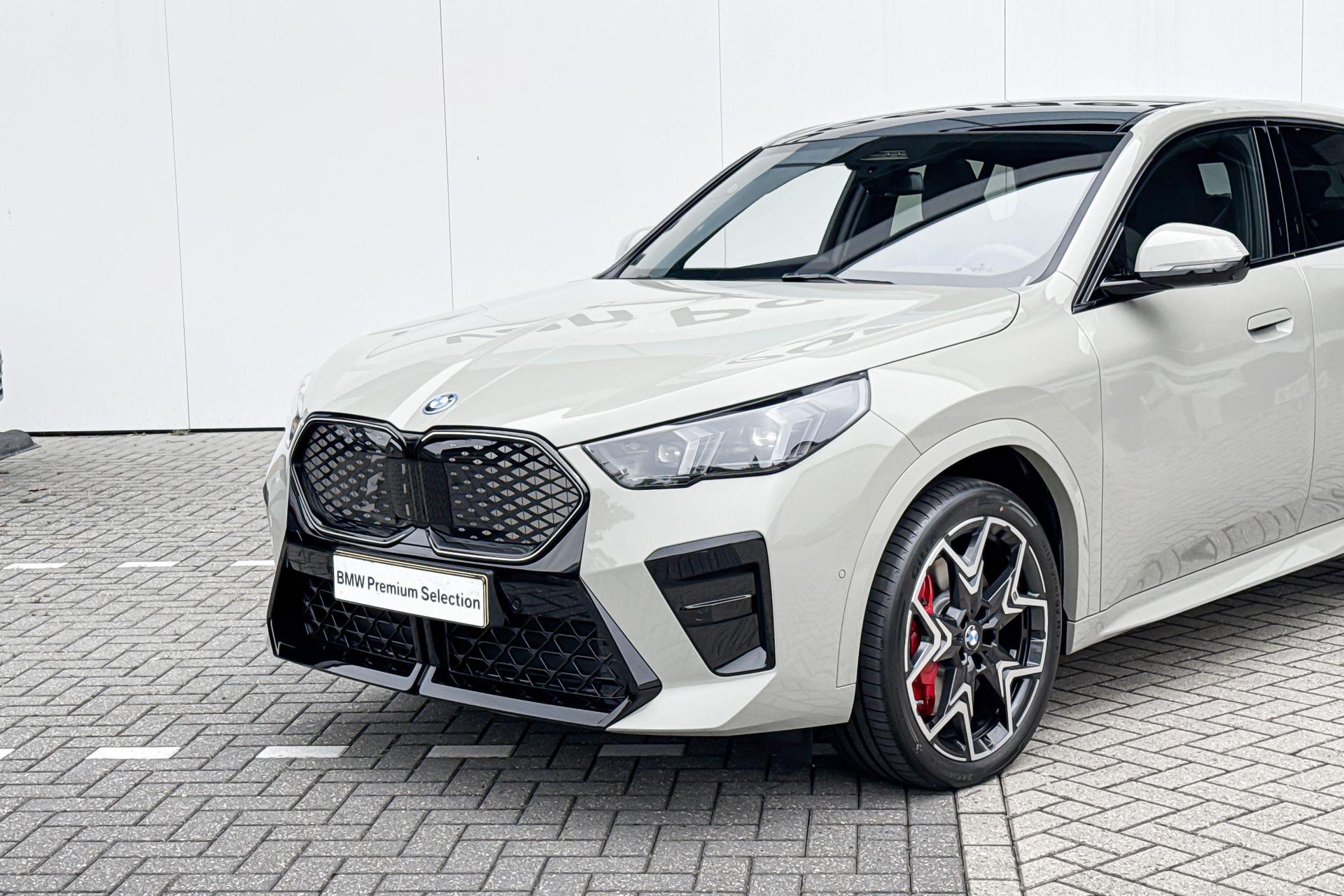 Foto van BMW Ix2 Edrive20