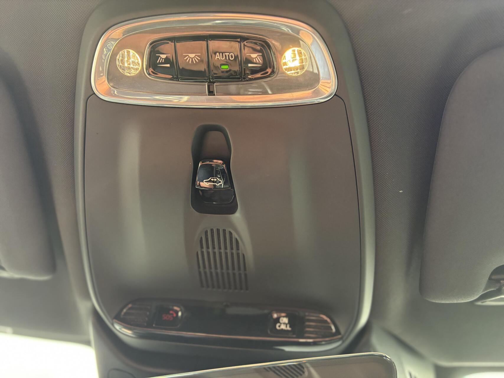 Foto van Volvo V60 T8 Twin Engine