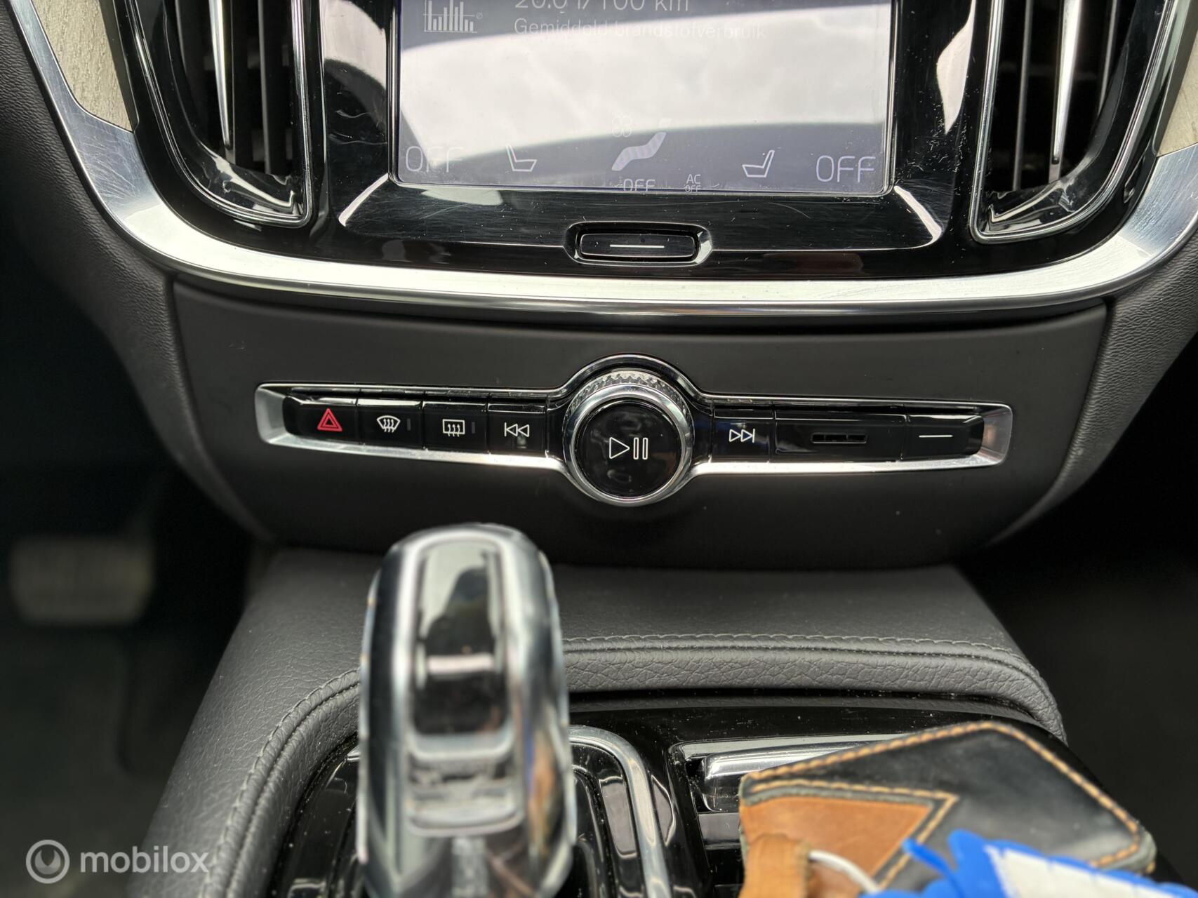 Foto van Volvo V60 T8 Twin Engine