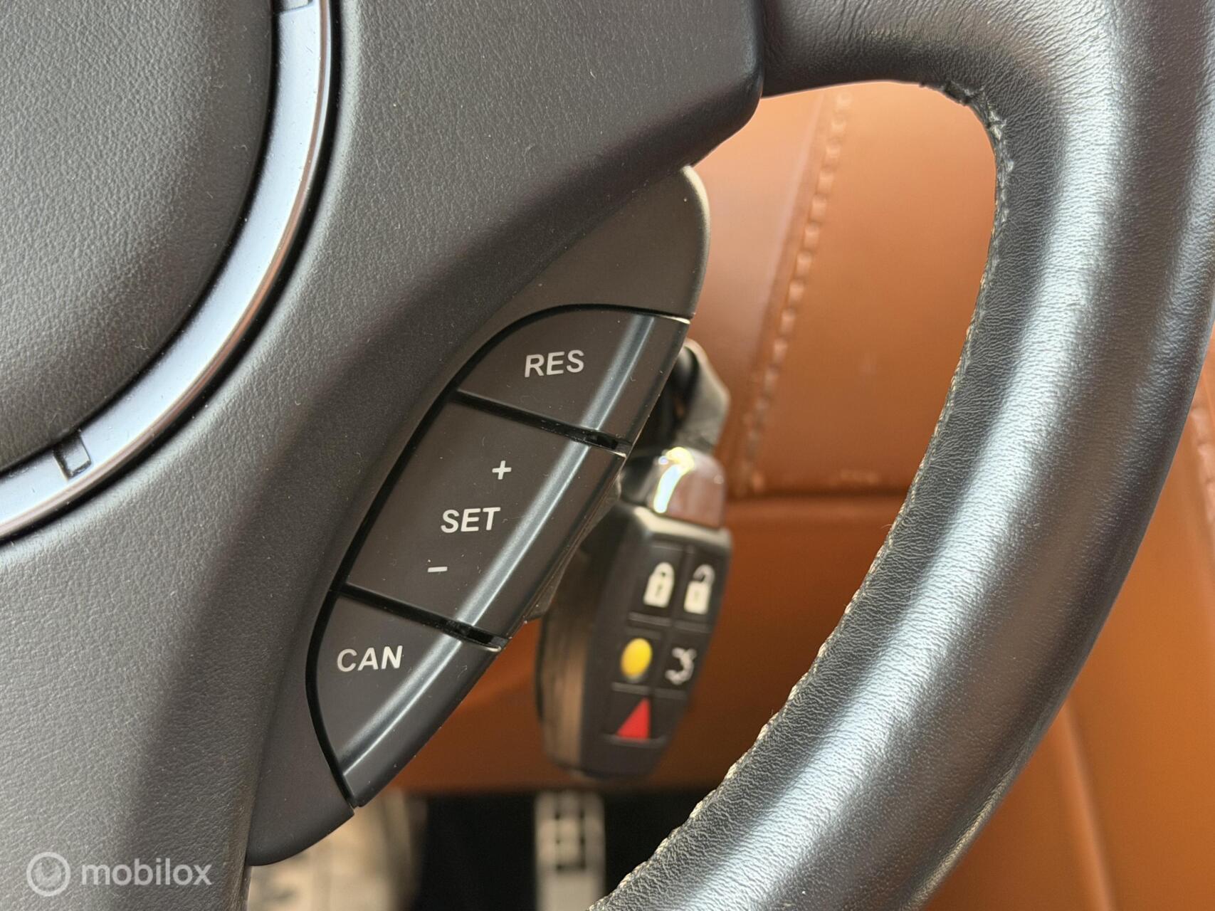 Foto van Aston Martin V8 Vantage