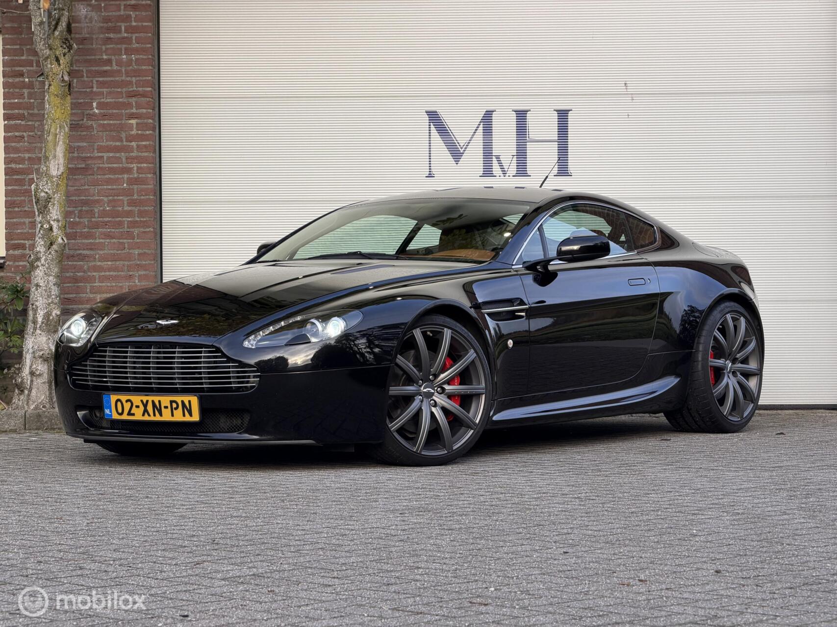 Foto van Aston Martin V8 Vantage
