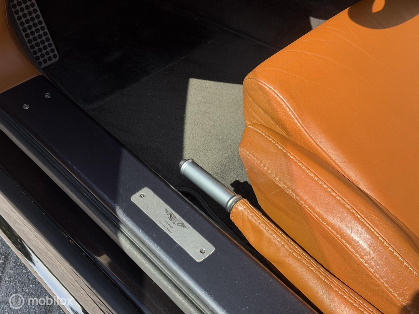 Foto van Aston Martin V8 Vantage
