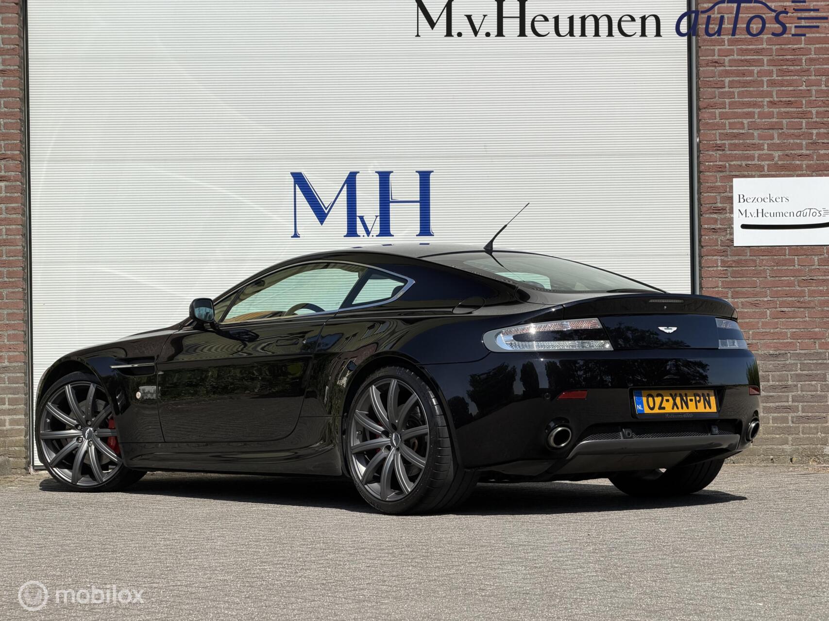 Foto van Aston Martin V8 Vantage