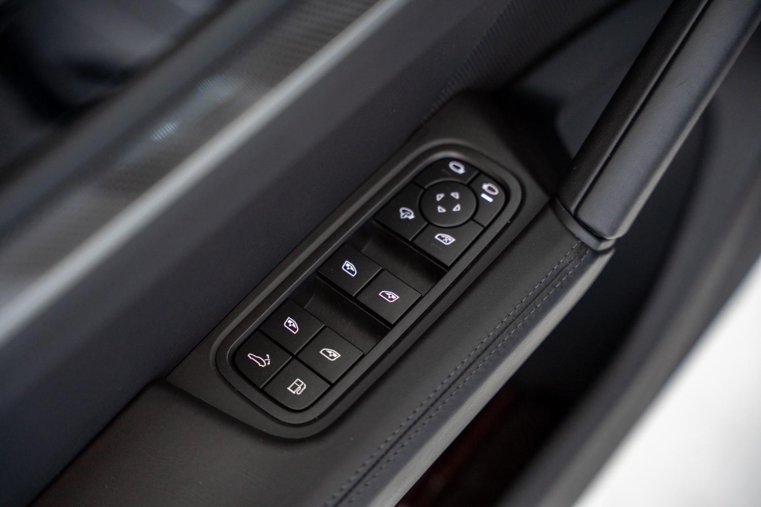 Foto van Porsche Cayenne S E-hybrid