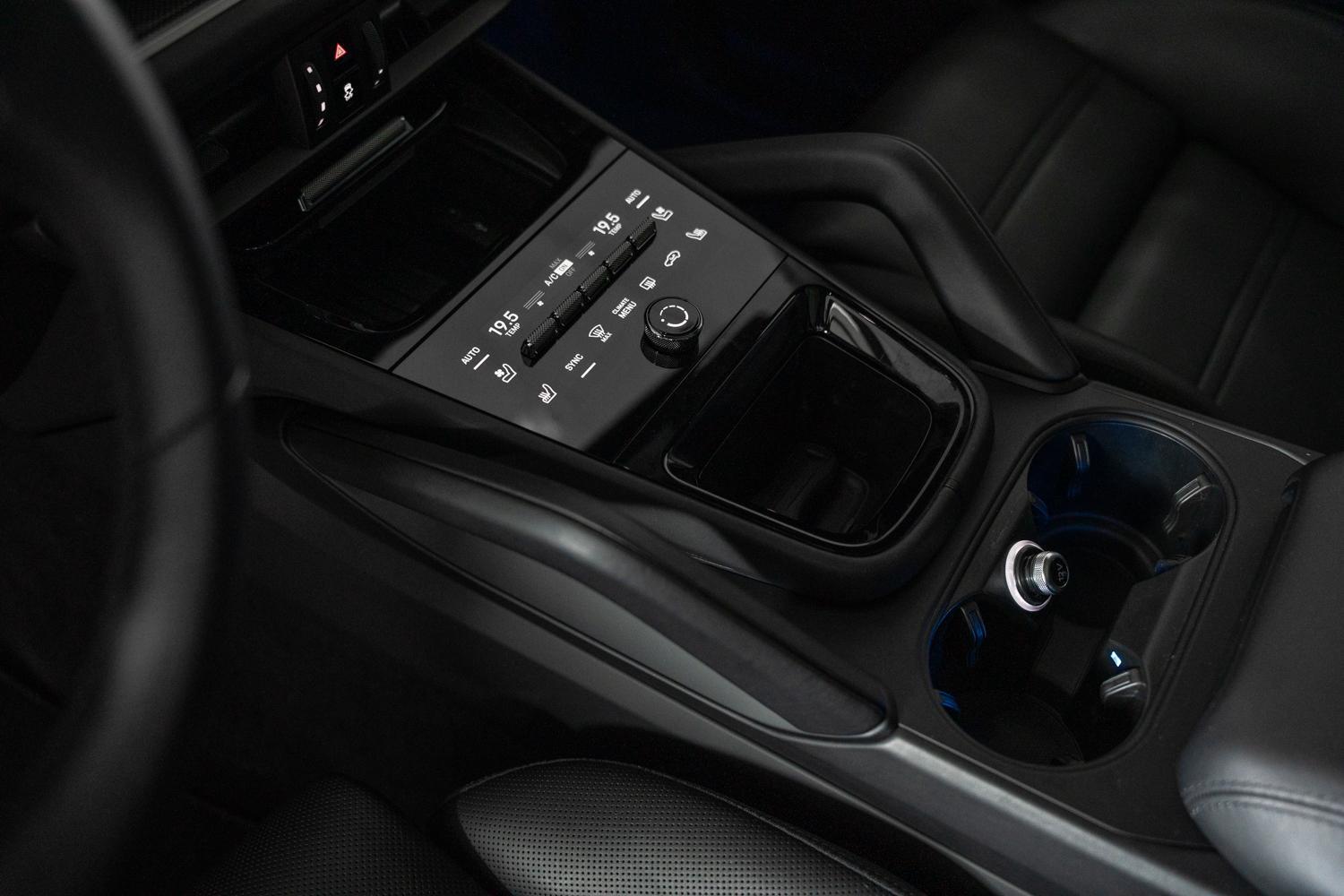 Foto van Porsche Cayenne S E-hybrid