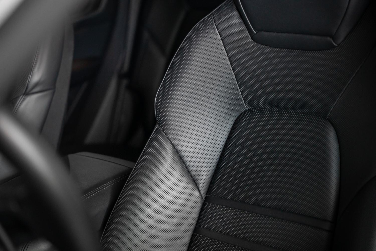 Foto van Porsche Cayenne S E-hybrid