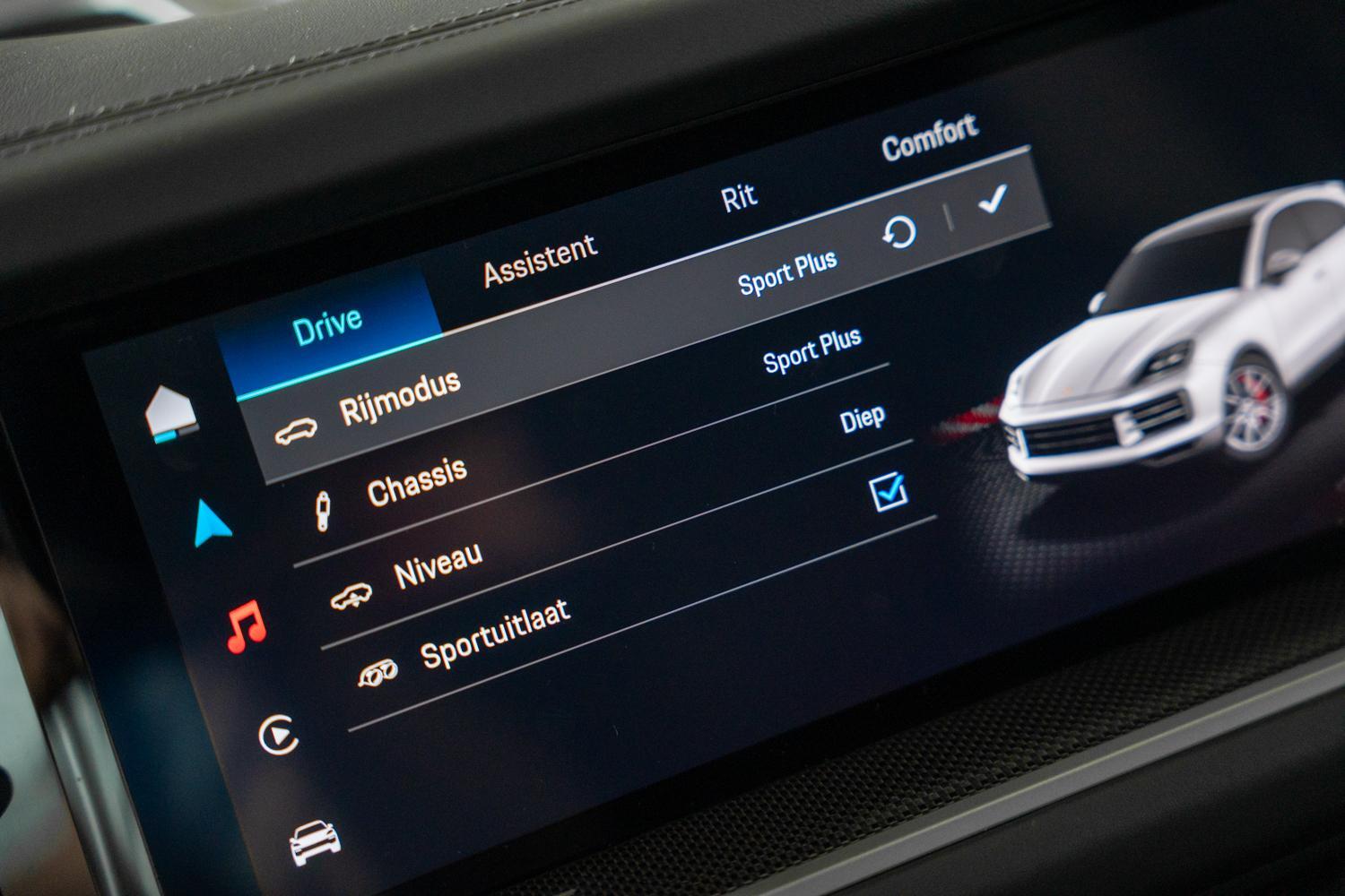 Foto van Porsche Cayenne S E-hybrid