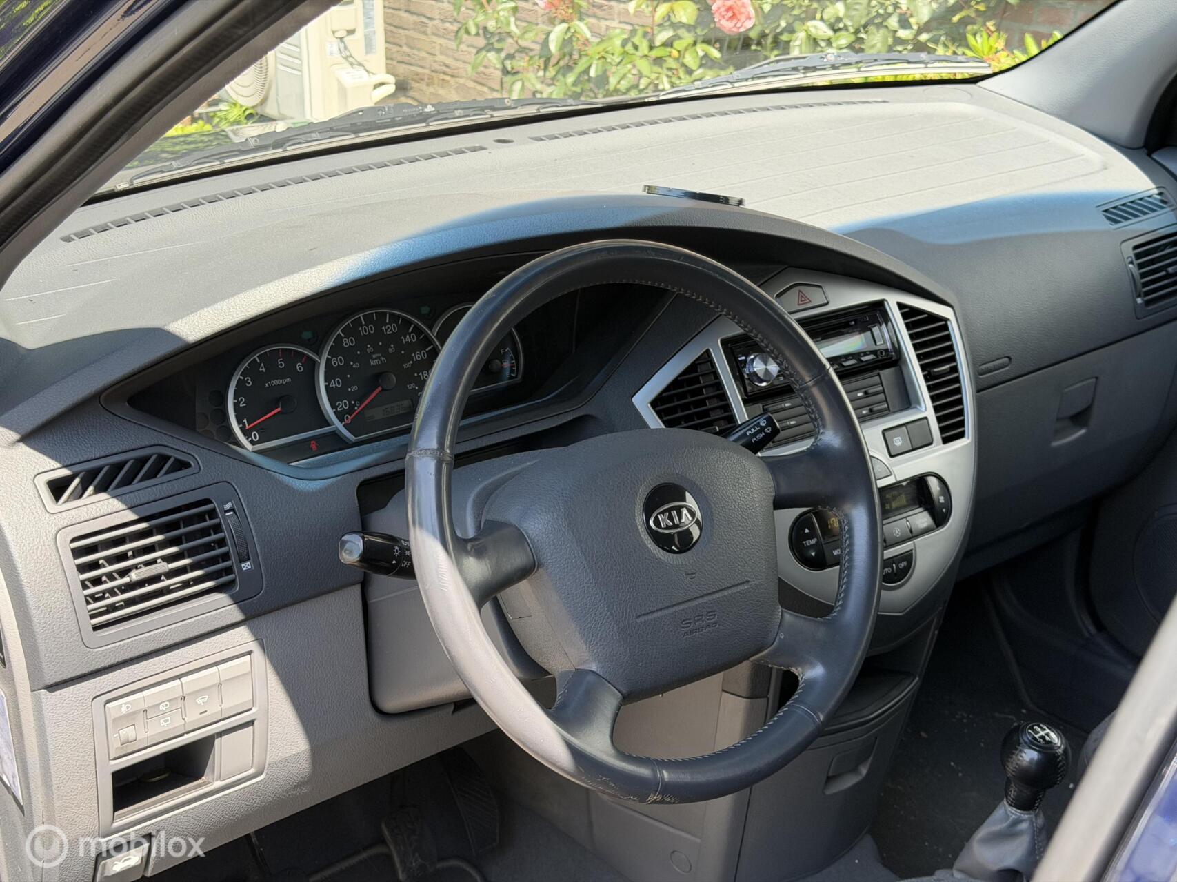 Foto van Kia Kia Carens