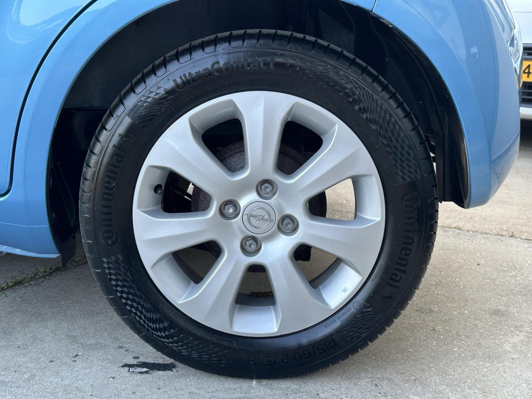 Foto van Opel Agila