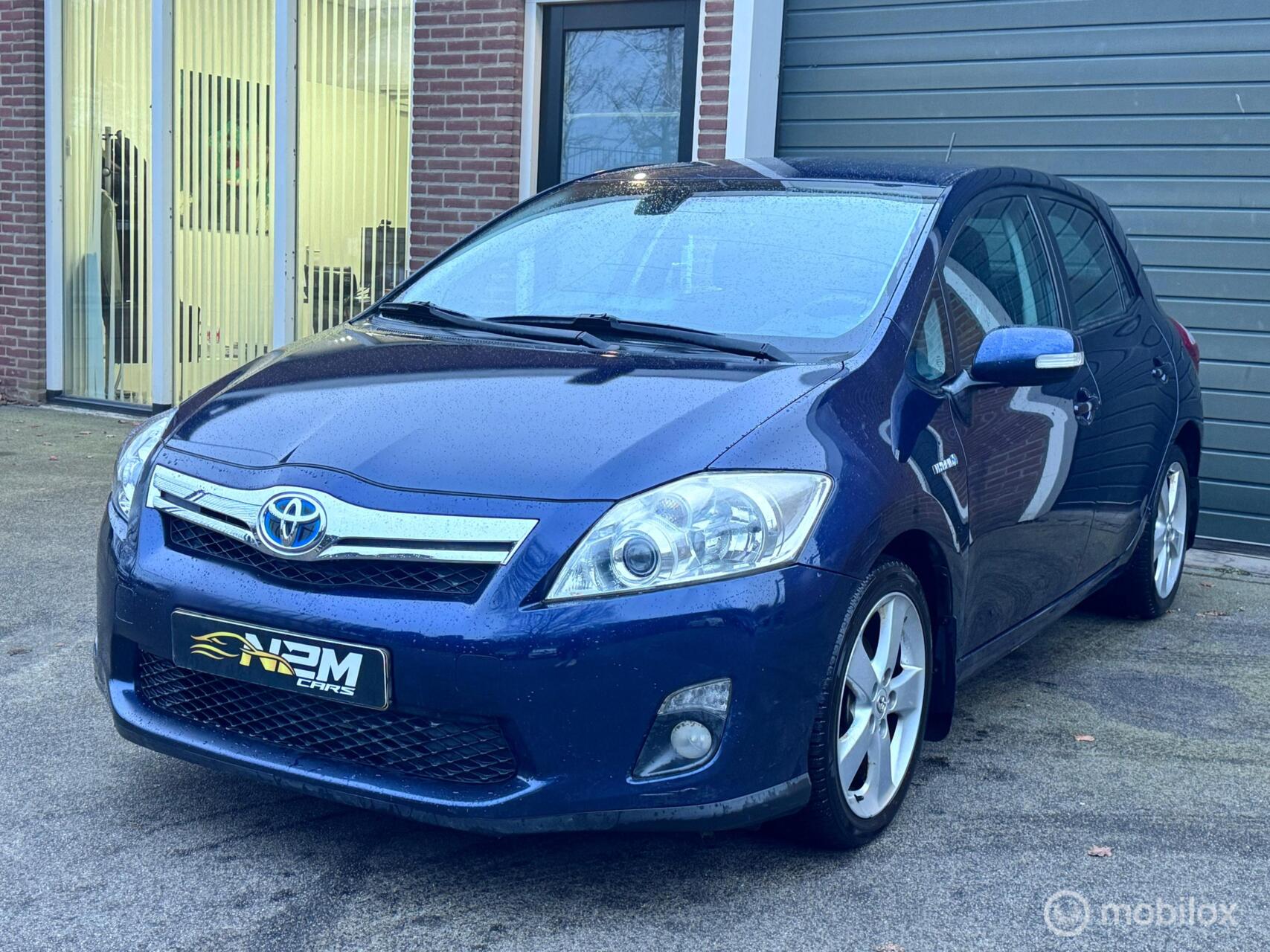 Toyota Toyota Auris 1.8 Full Hybrid Dynamic 2010 - voorkant