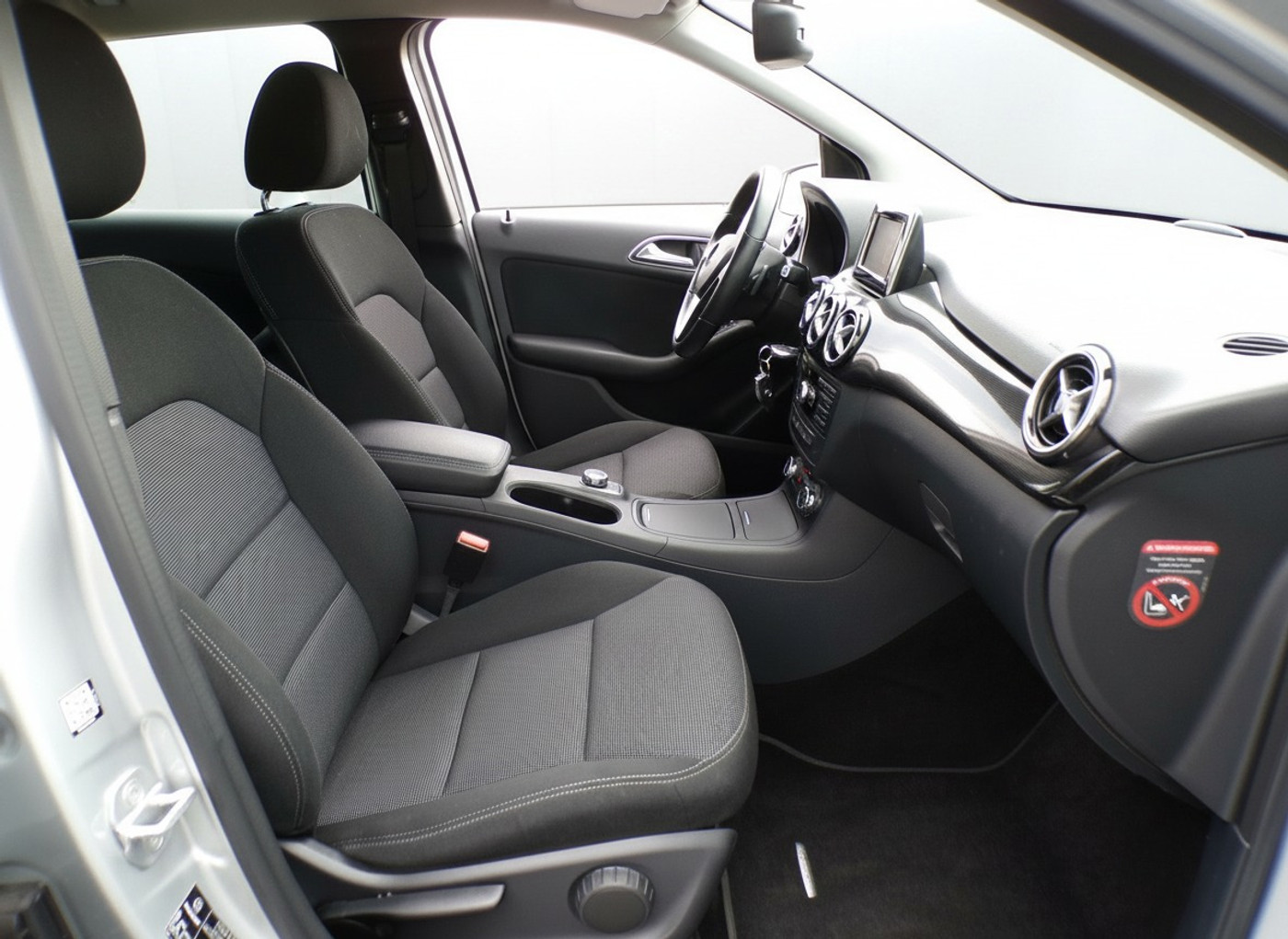 Foto van Mercedes-Benz B 180