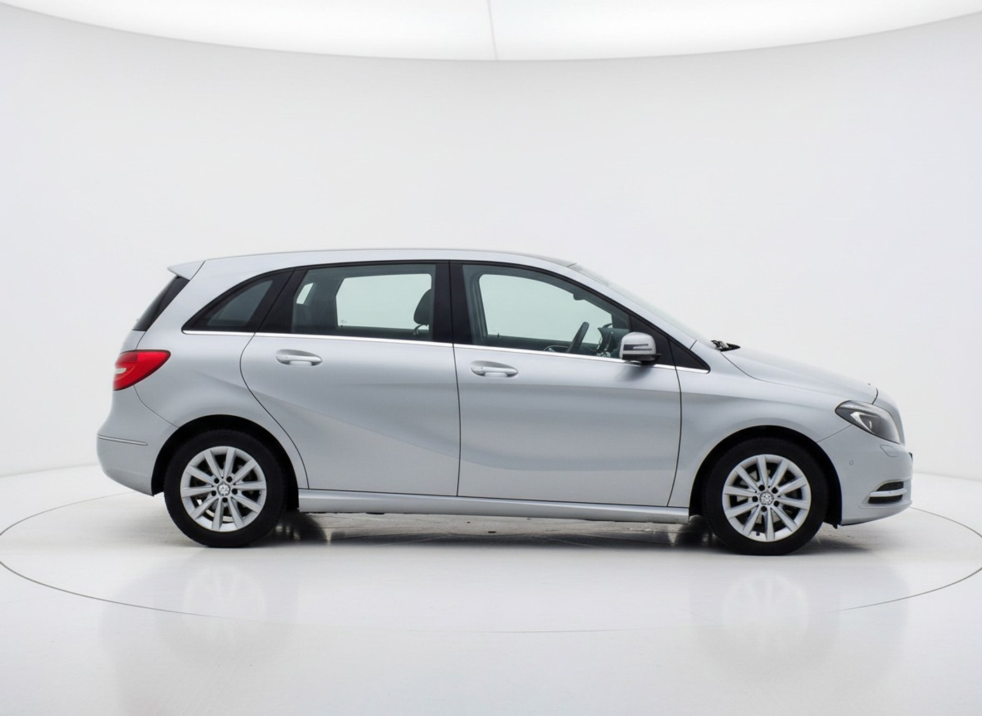 Foto van Mercedes-Benz B 180