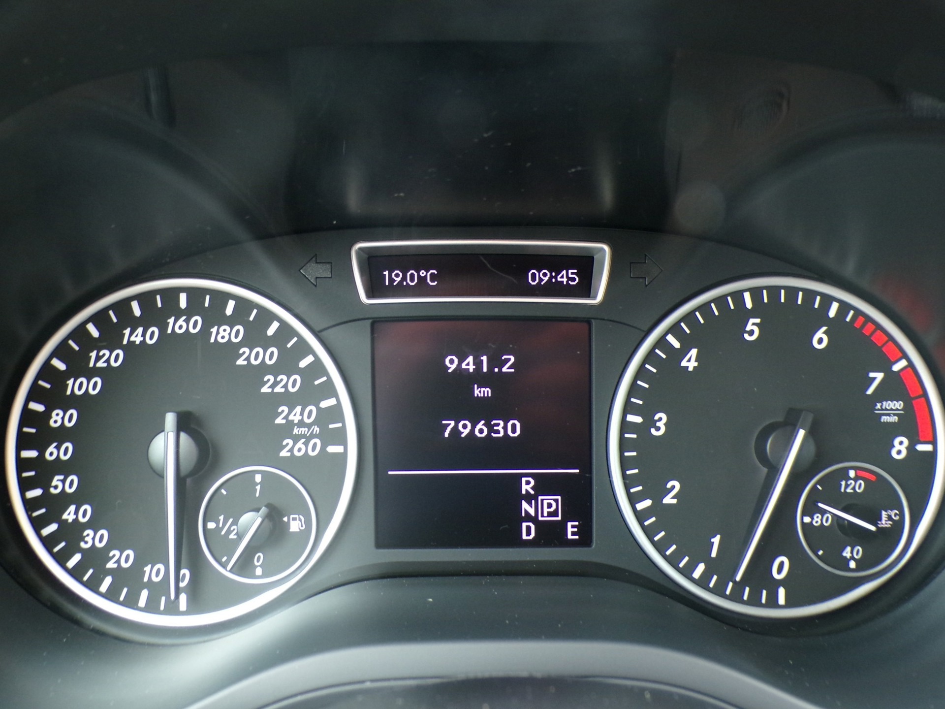 Foto van Mercedes-Benz B 180