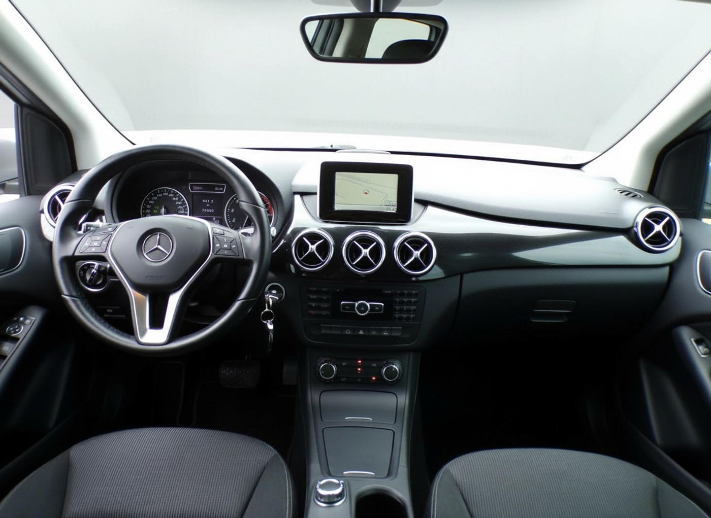 Foto van Mercedes-Benz B 180