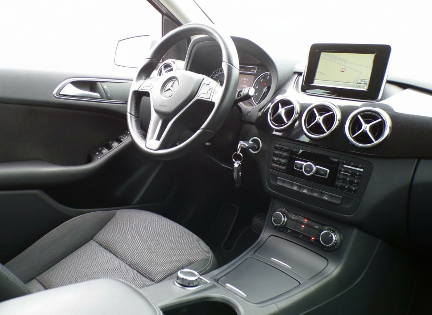 Foto van Mercedes-Benz B 180