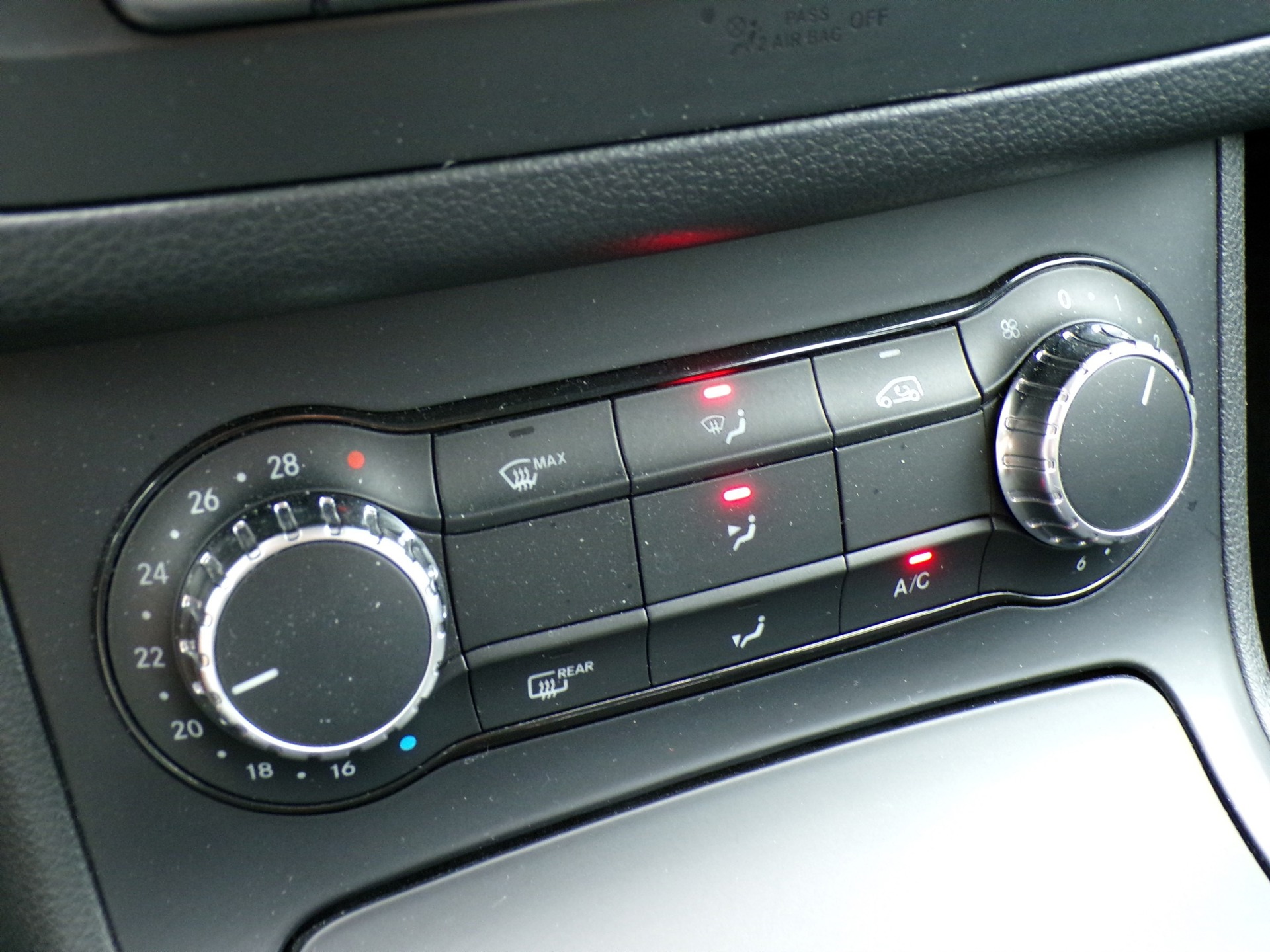 Foto van Mercedes-Benz B 180