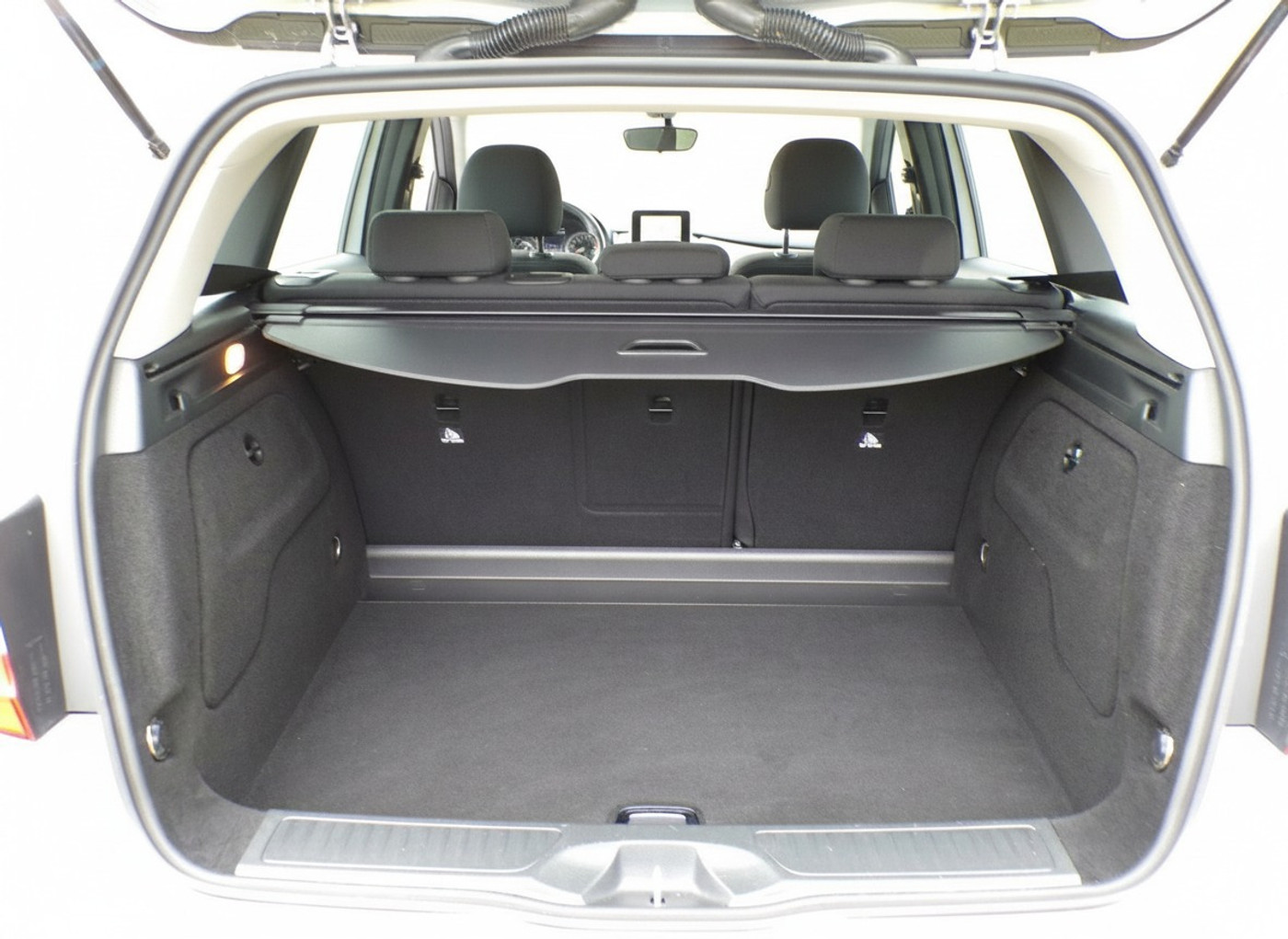 Foto van Mercedes-Benz B 180
