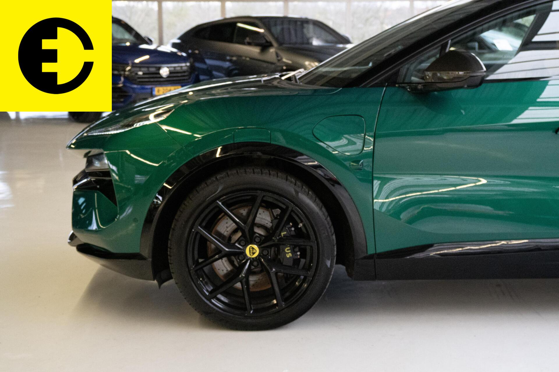 Foto van Lotus Eletre