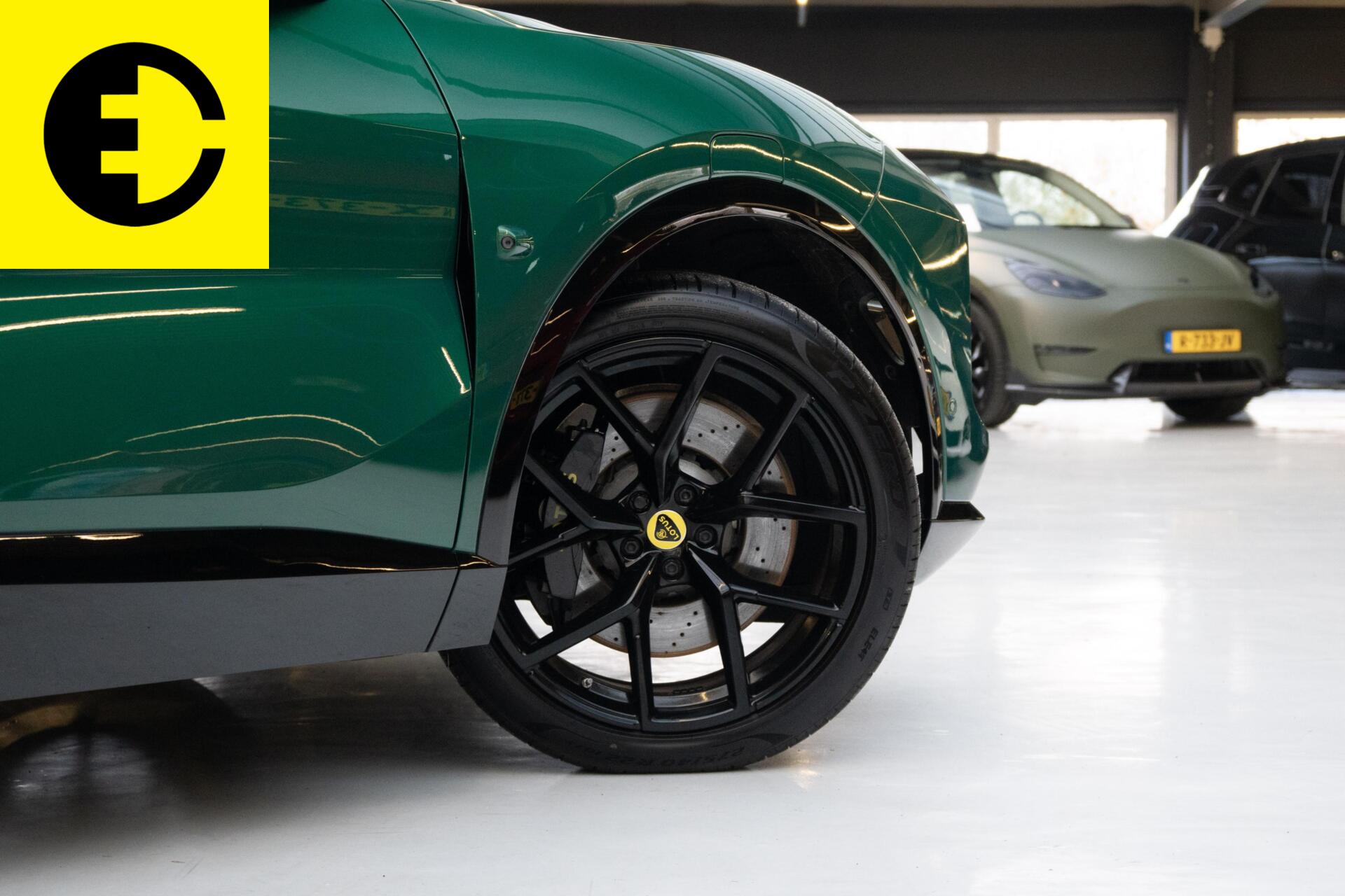 Foto van Lotus Eletre