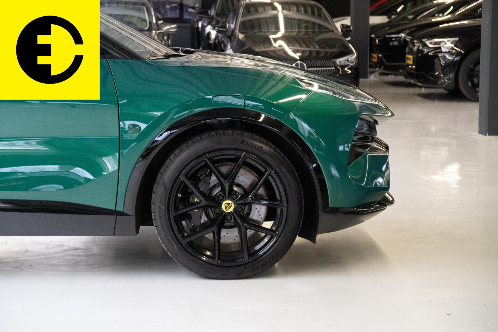 Foto van Lotus Eletre