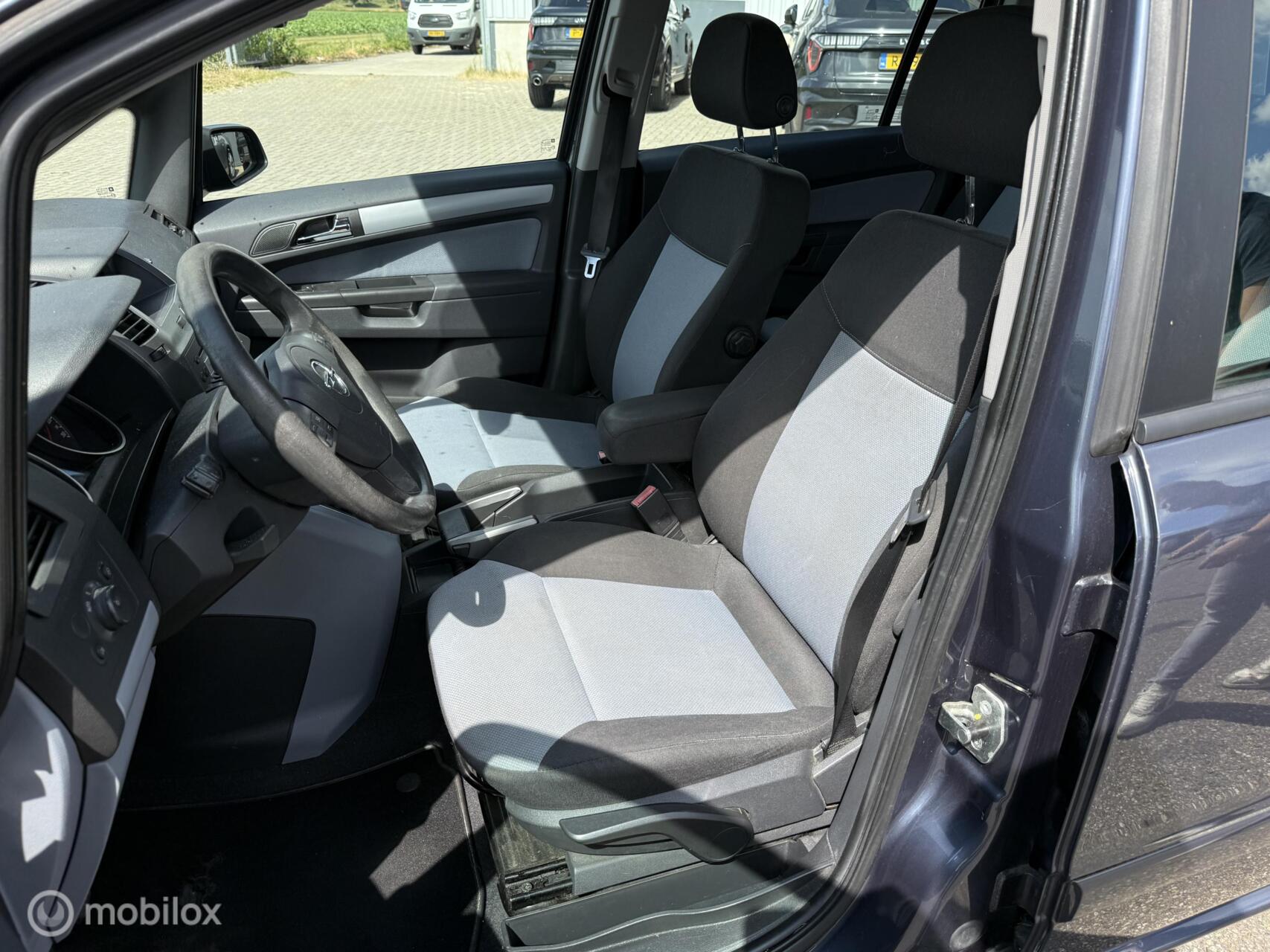 Foto van Opel Zafira
