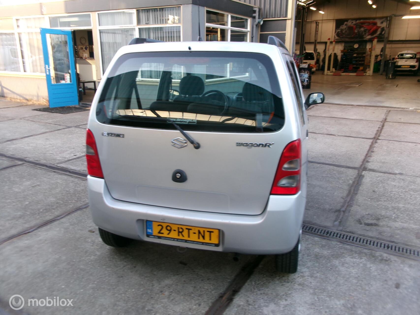 Foto van Suzuki Suzuki Wagon-r