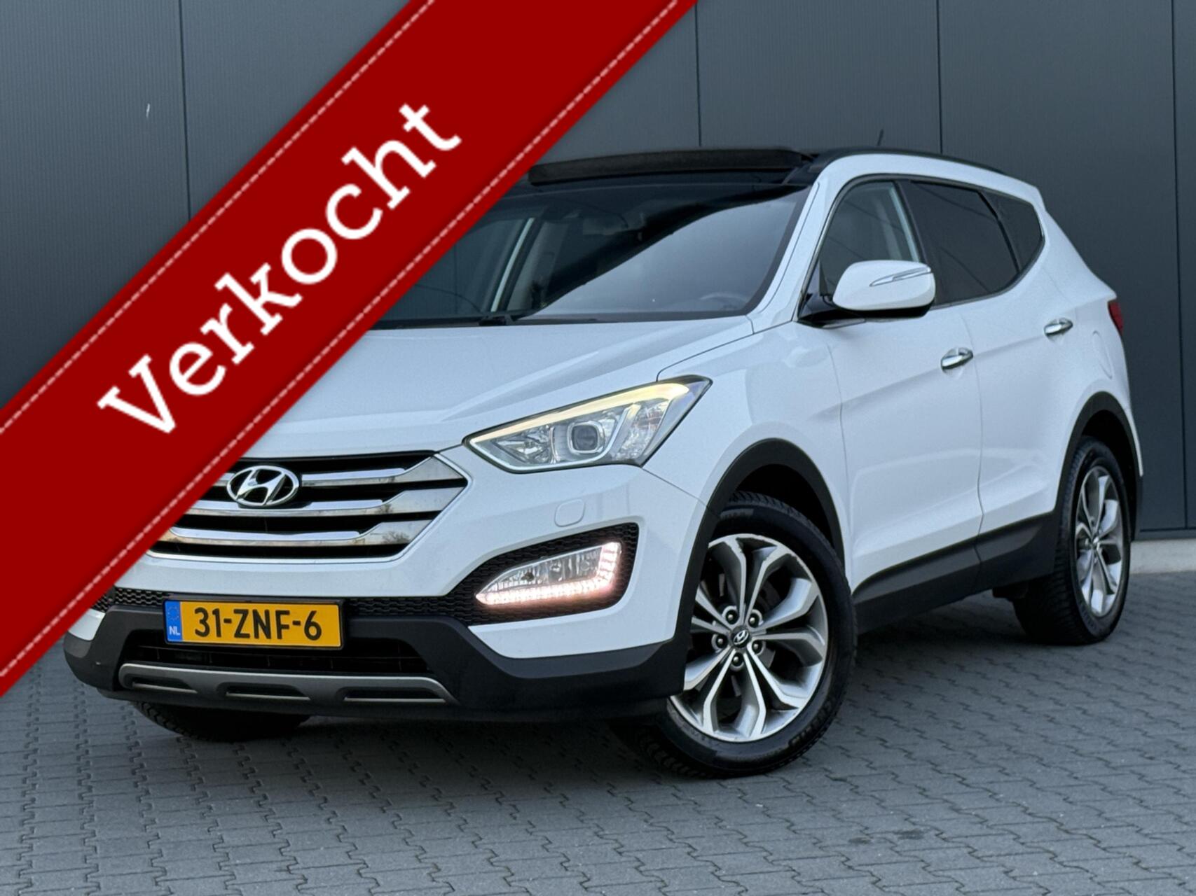 Hyundai Santa Fe 2.4I GDI 4WD i-Catcher 7-Persoons - Pano - Leder - Dealer Onderhouden 2013 - voorkant