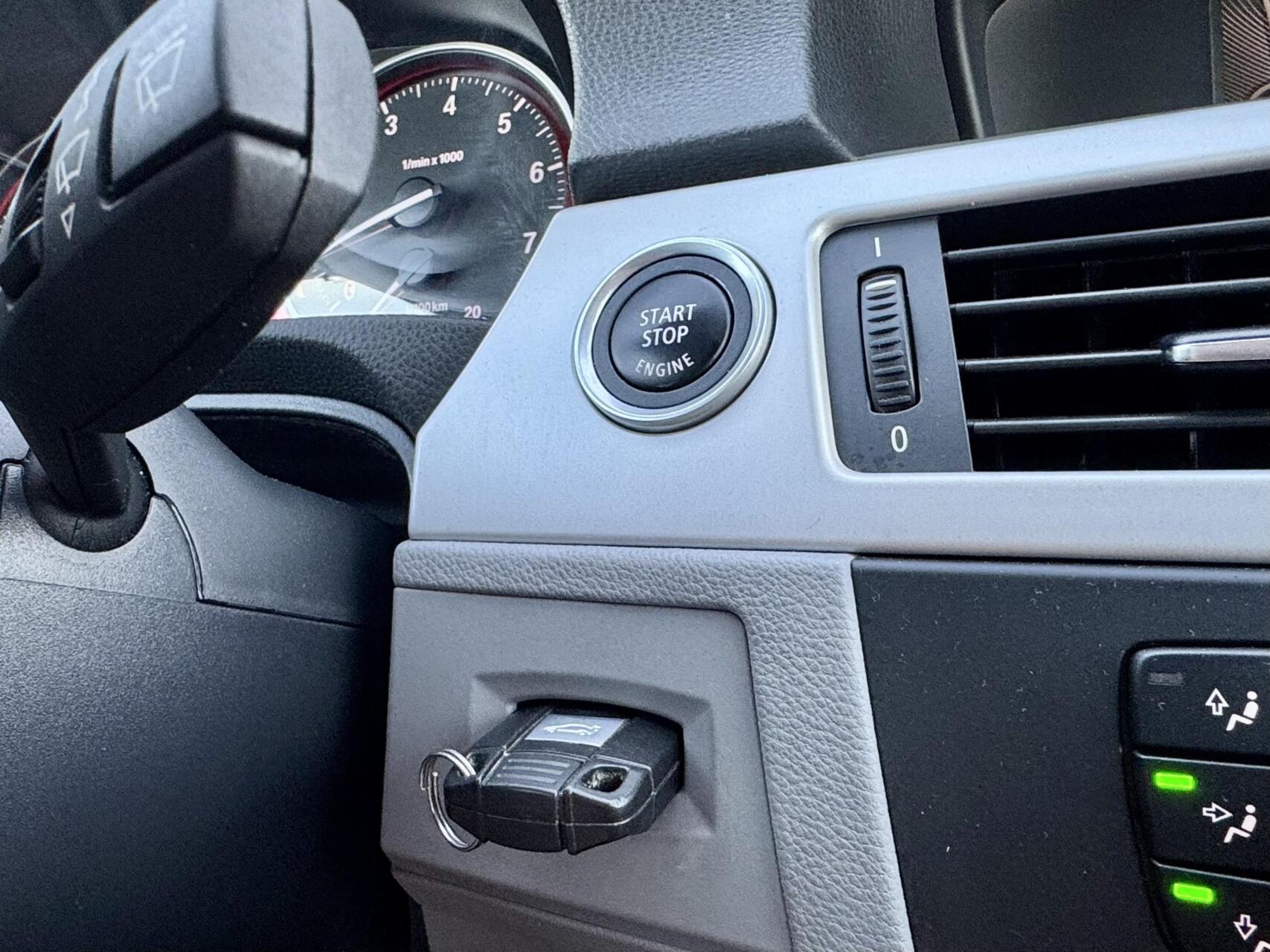 Foto van BMW 325i