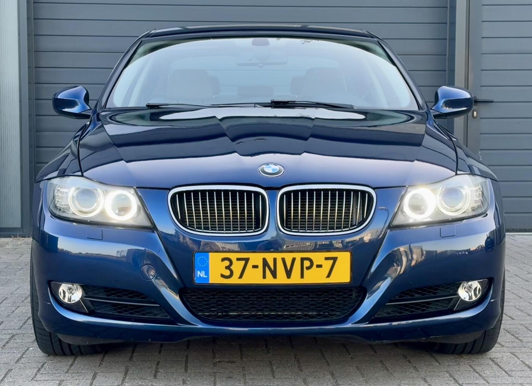 Foto van BMW 325i