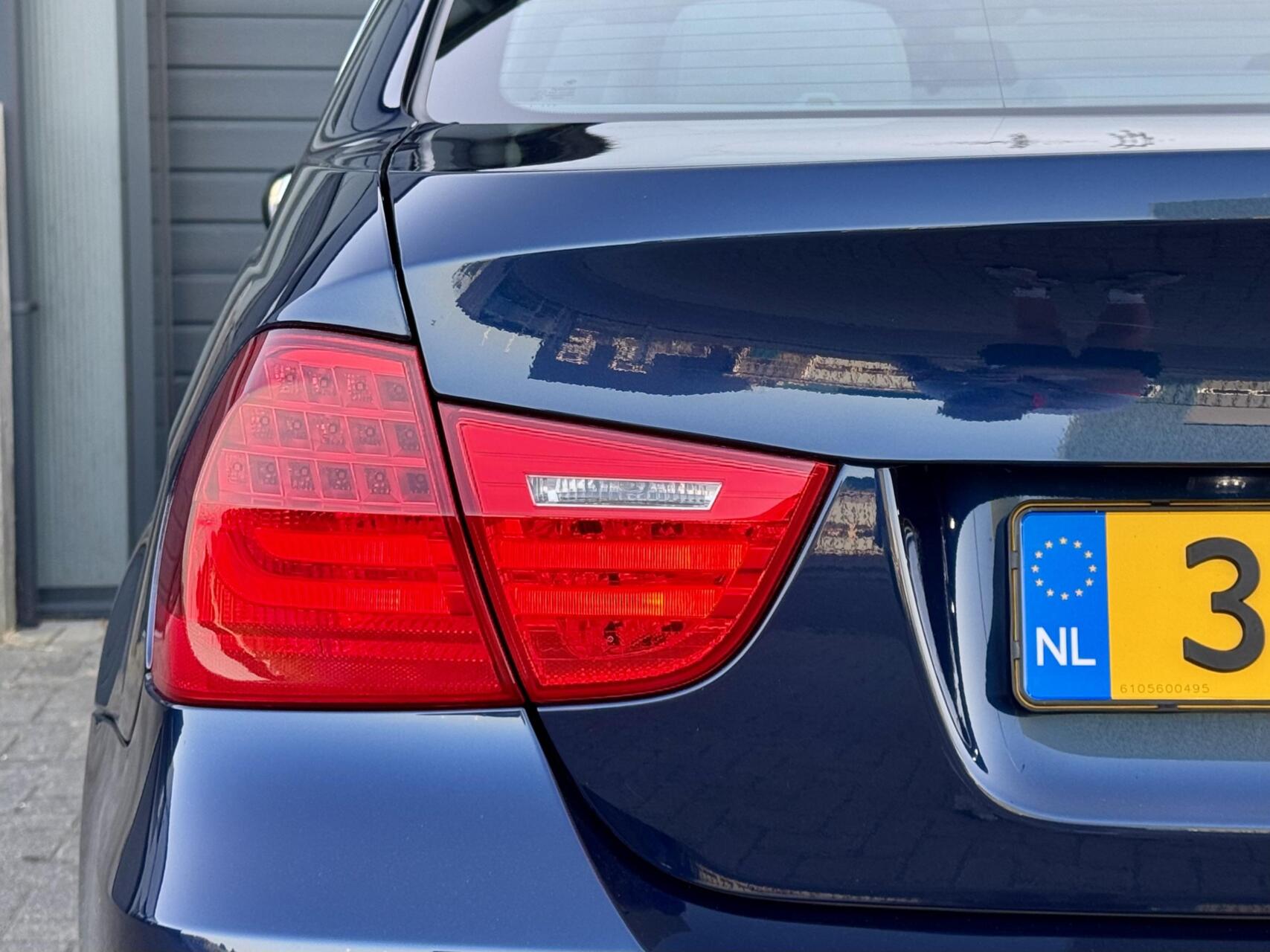 Foto van BMW 325i