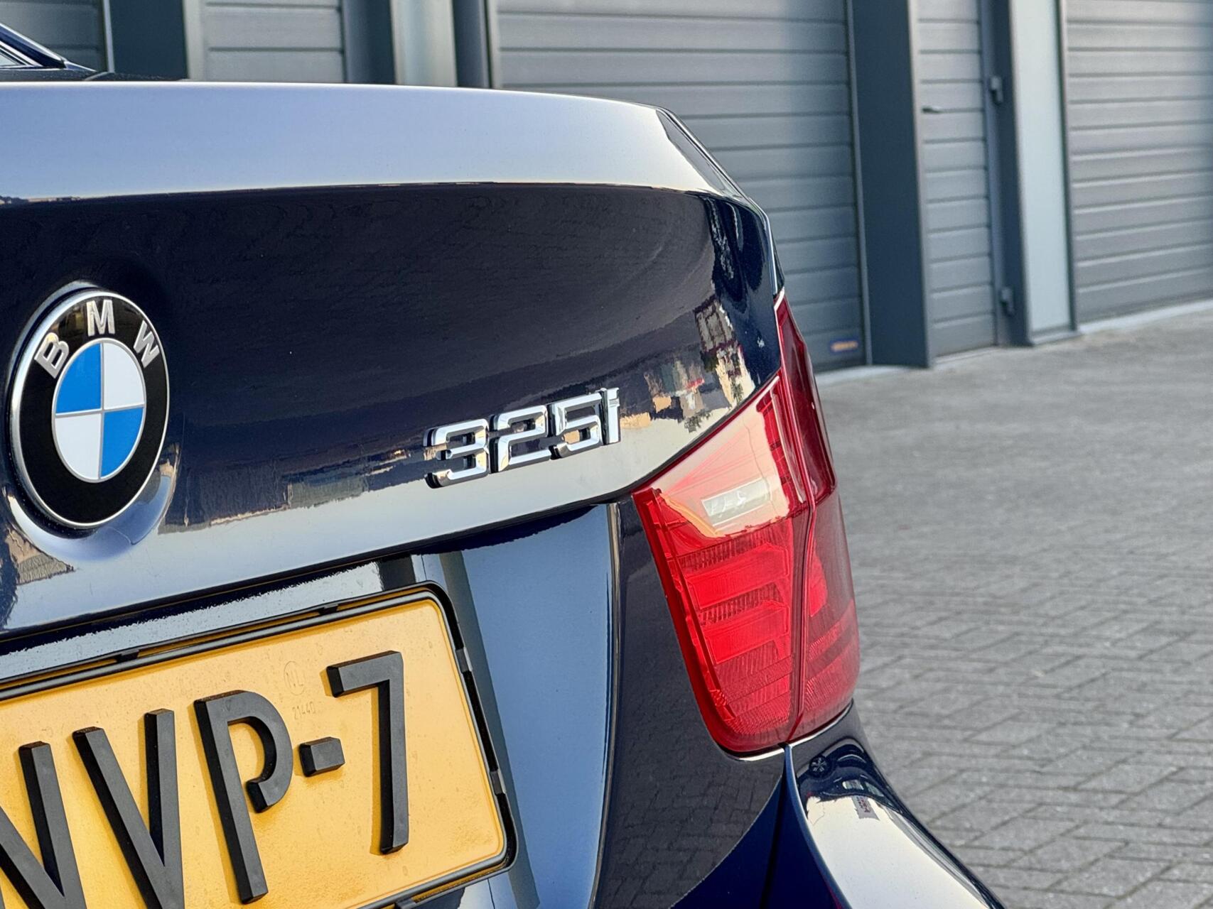 Foto van BMW 325i