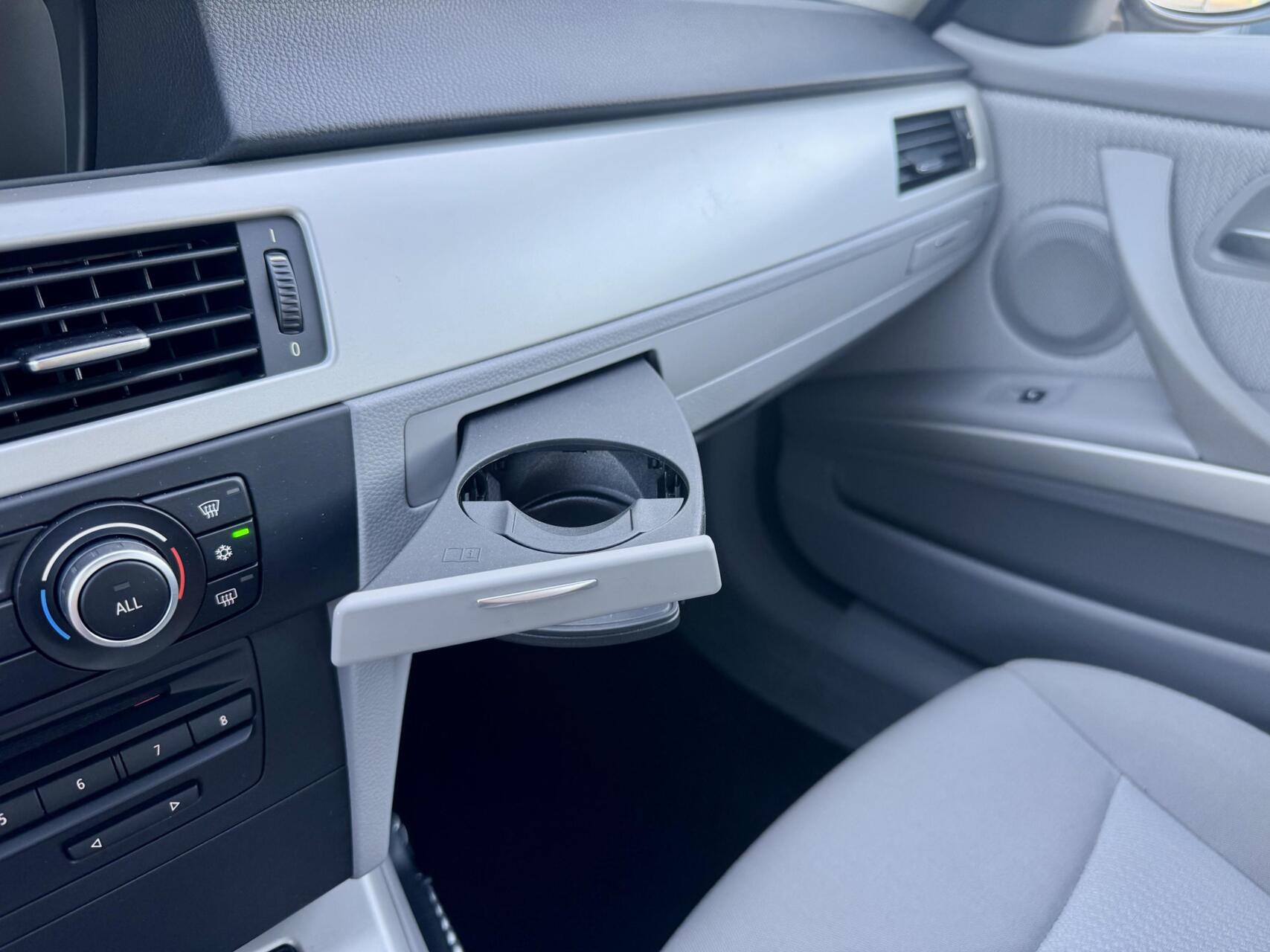 Foto van BMW 325i