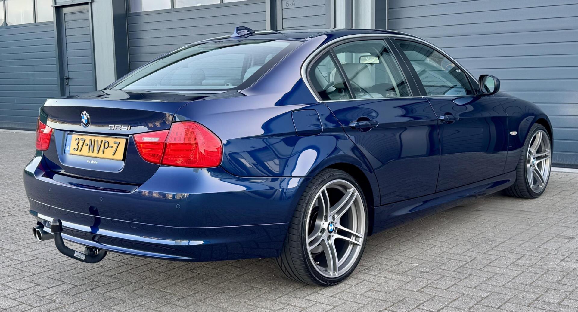 Foto van BMW 325i