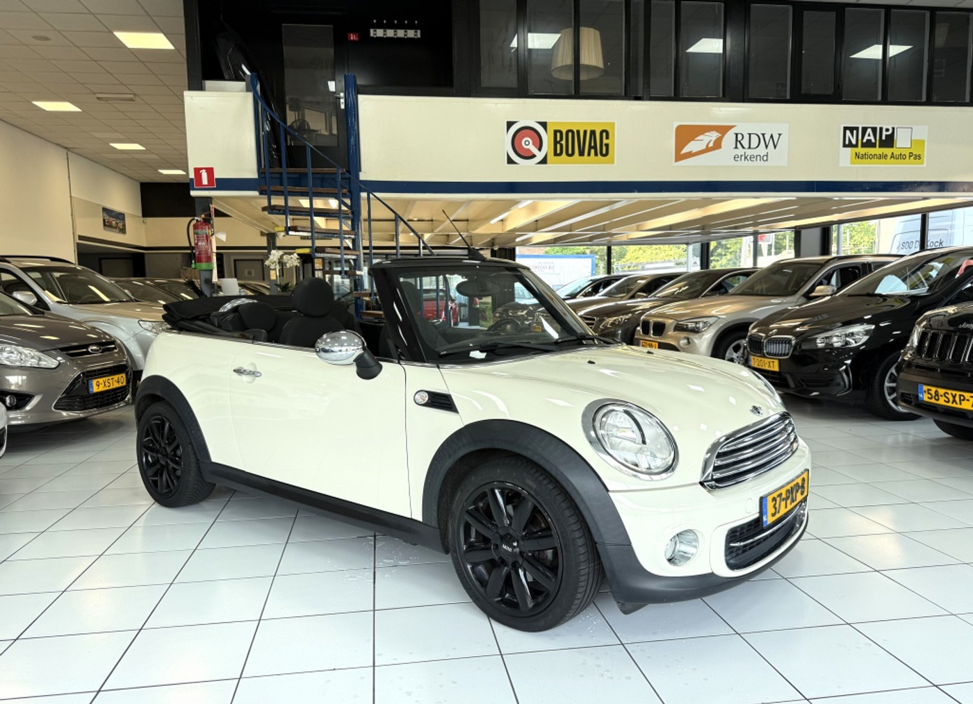Foto van Mini Cooper Cabrio