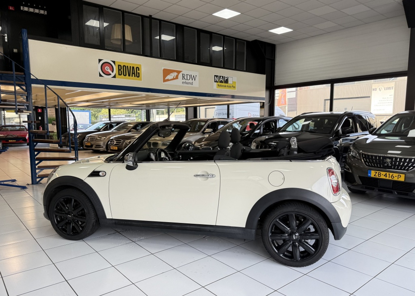 Foto van Mini Cooper Cabrio