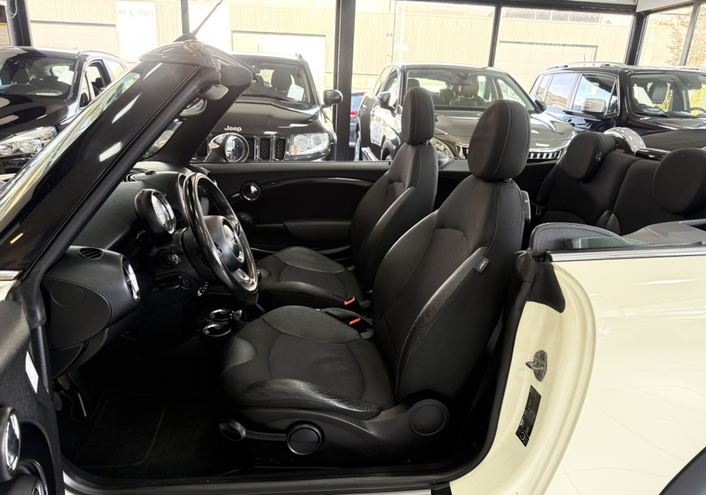 Foto van Mini Cooper Cabrio