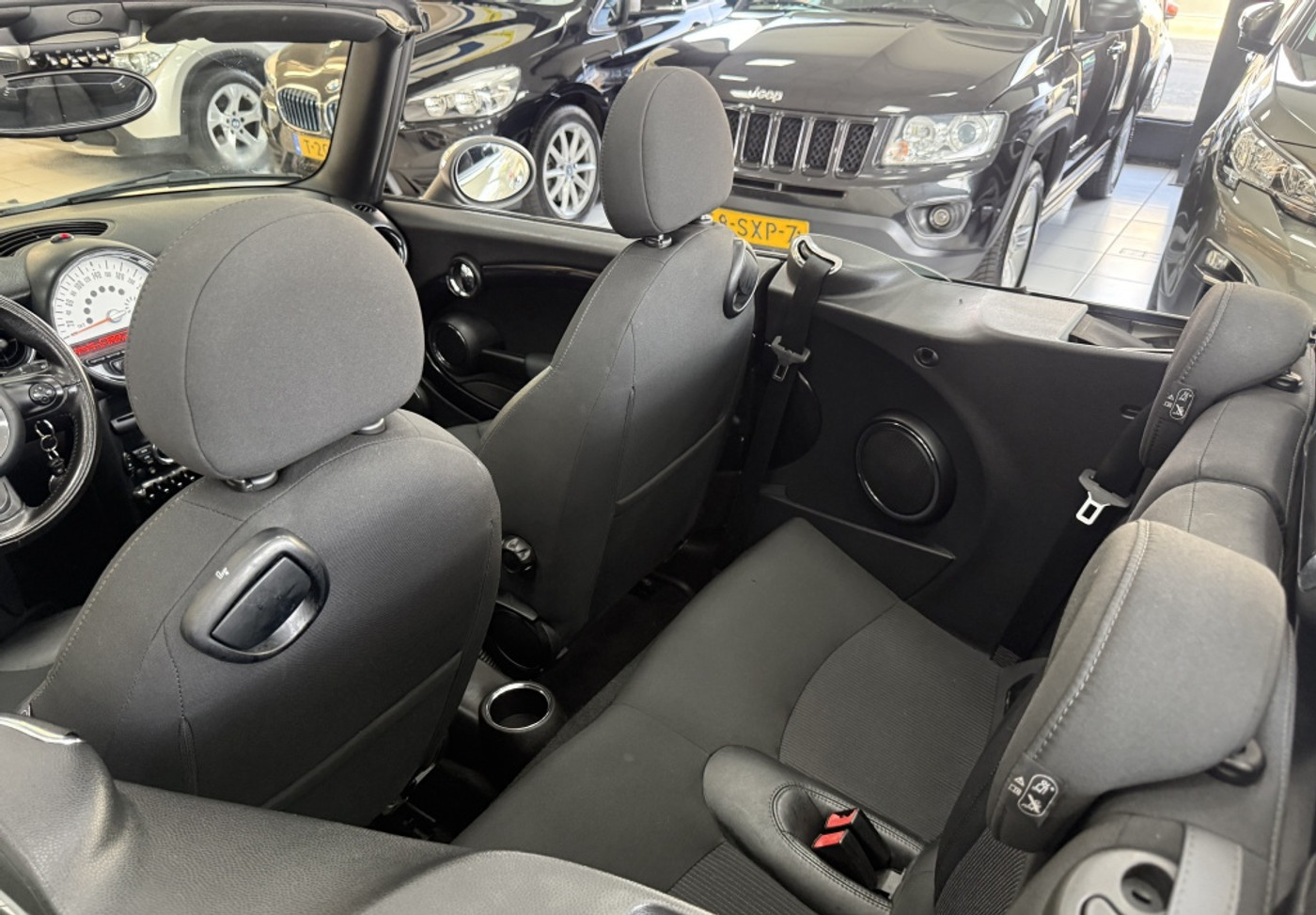 Foto van Mini Cooper Cabrio