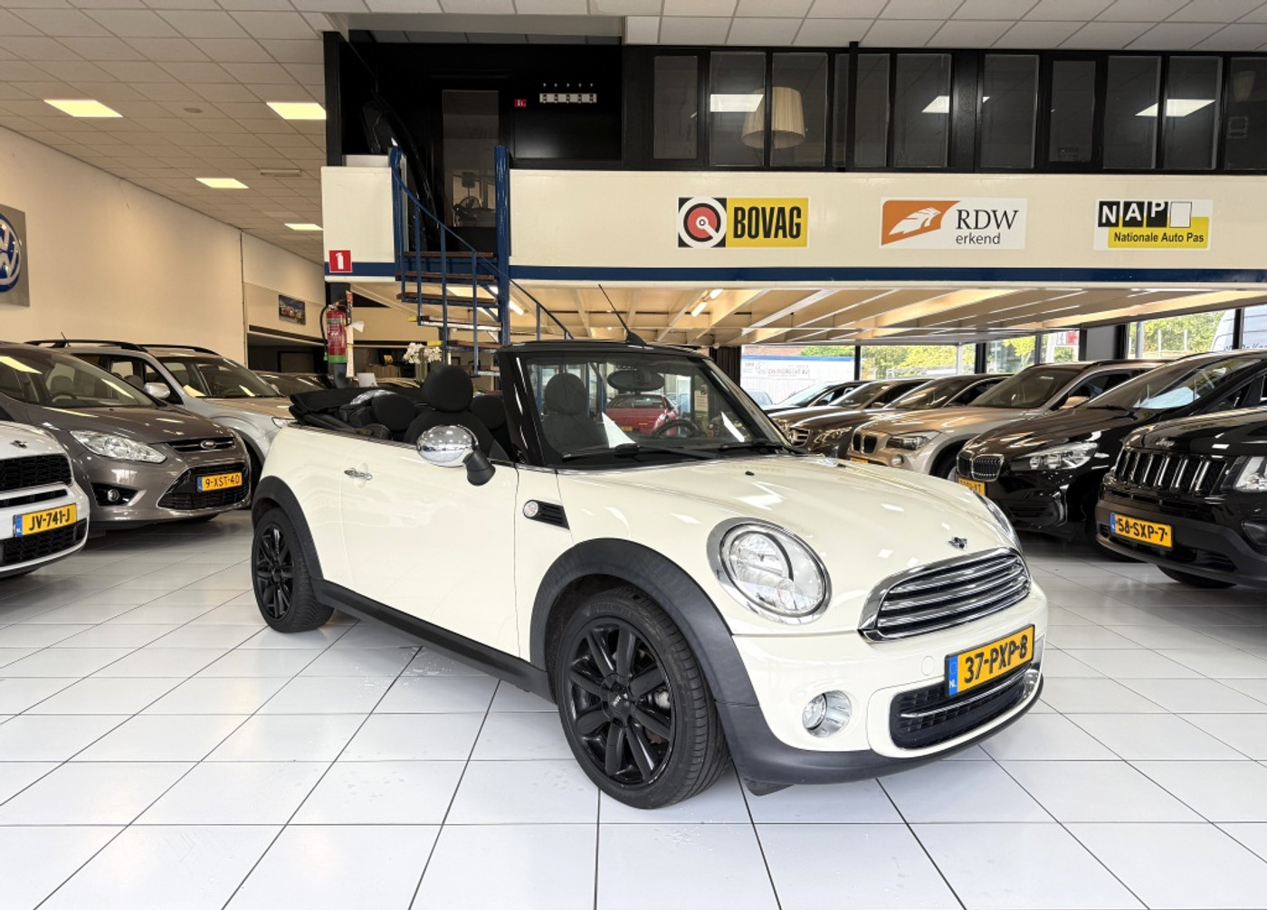 Foto van Mini Cooper Cabrio