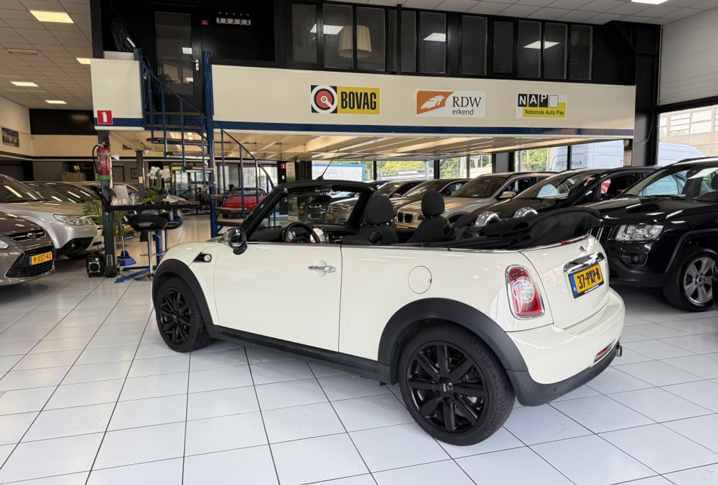 Foto van Mini Cooper Cabrio